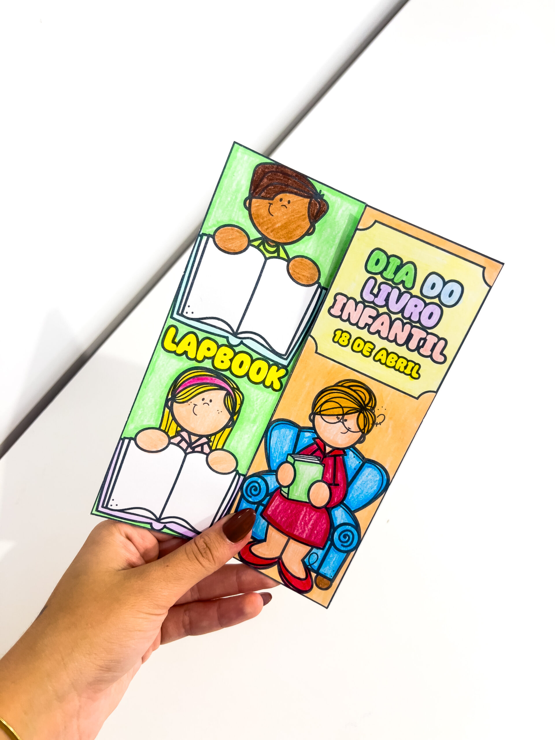 Lapbook de livro favorito para imprimir — amostra 1: Da leitura à atividade na mesa