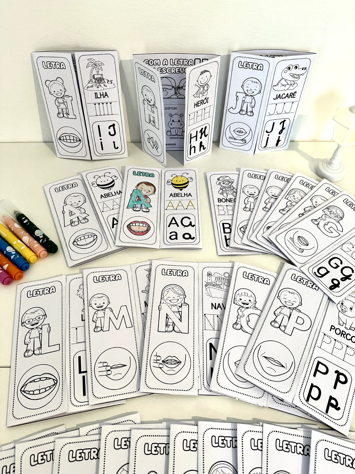 Lapbook do Alfabeto – PDF para Imprimir | Alfabetização — amostra 4: Formato e entrega