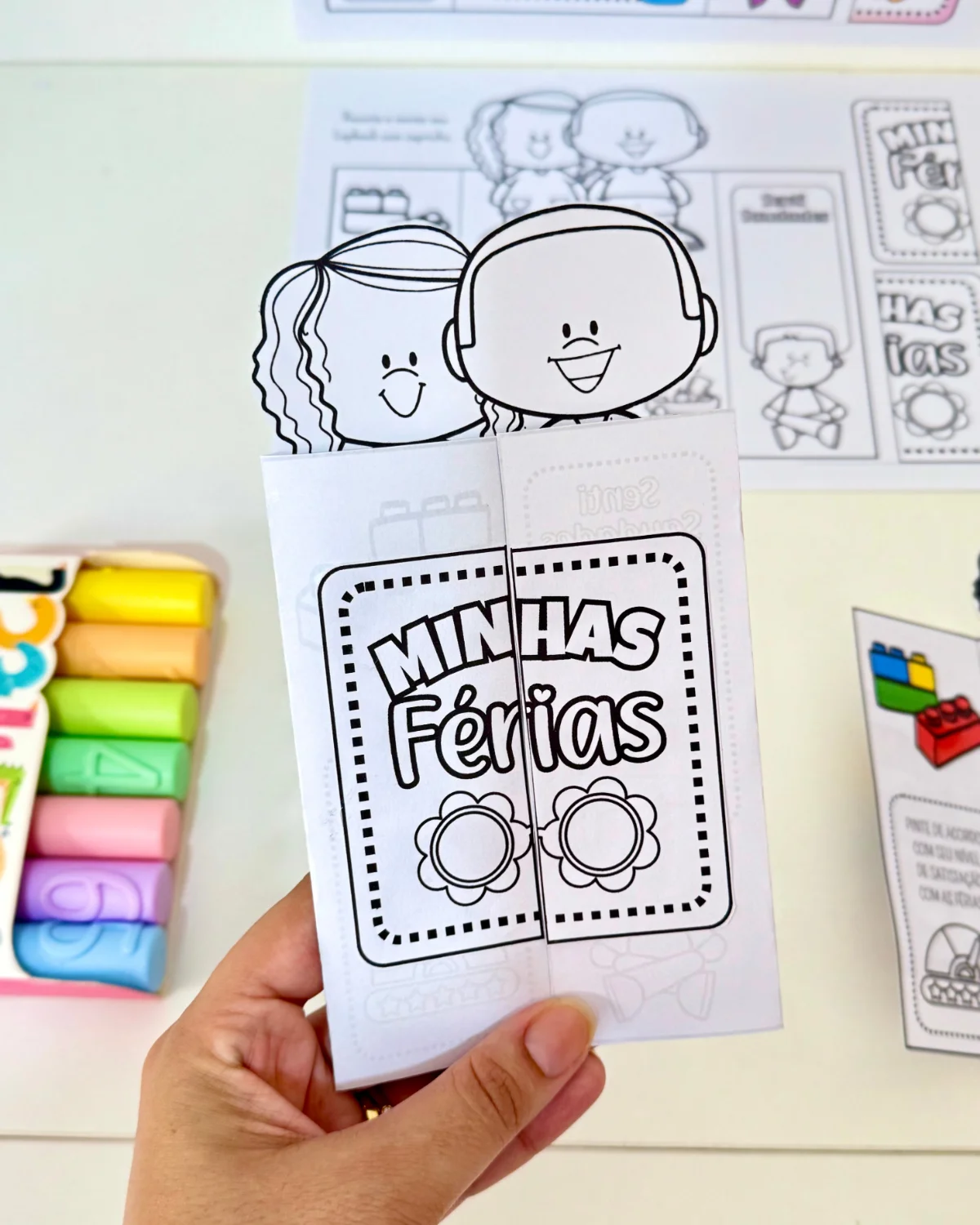 Lapbook Minhas Férias — amostra 5: Trabalhe o tema "Minhas Férias" de forma lúdica com este lapbook
