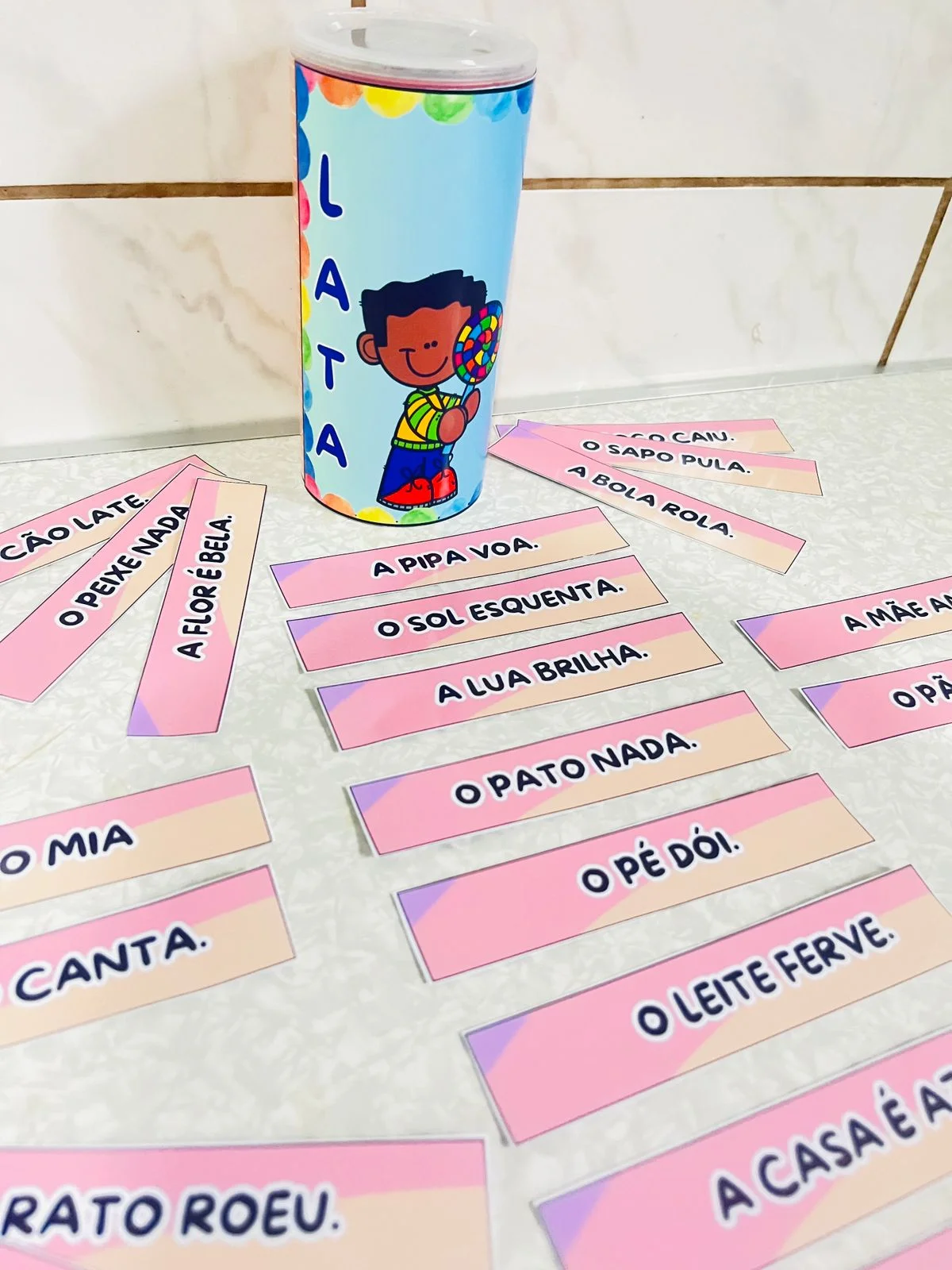 Lata das Frases – Recurso Lúdico de Língua Portuguesa — amostra 1: Quer deixar o momento da leitura mais divertido e…