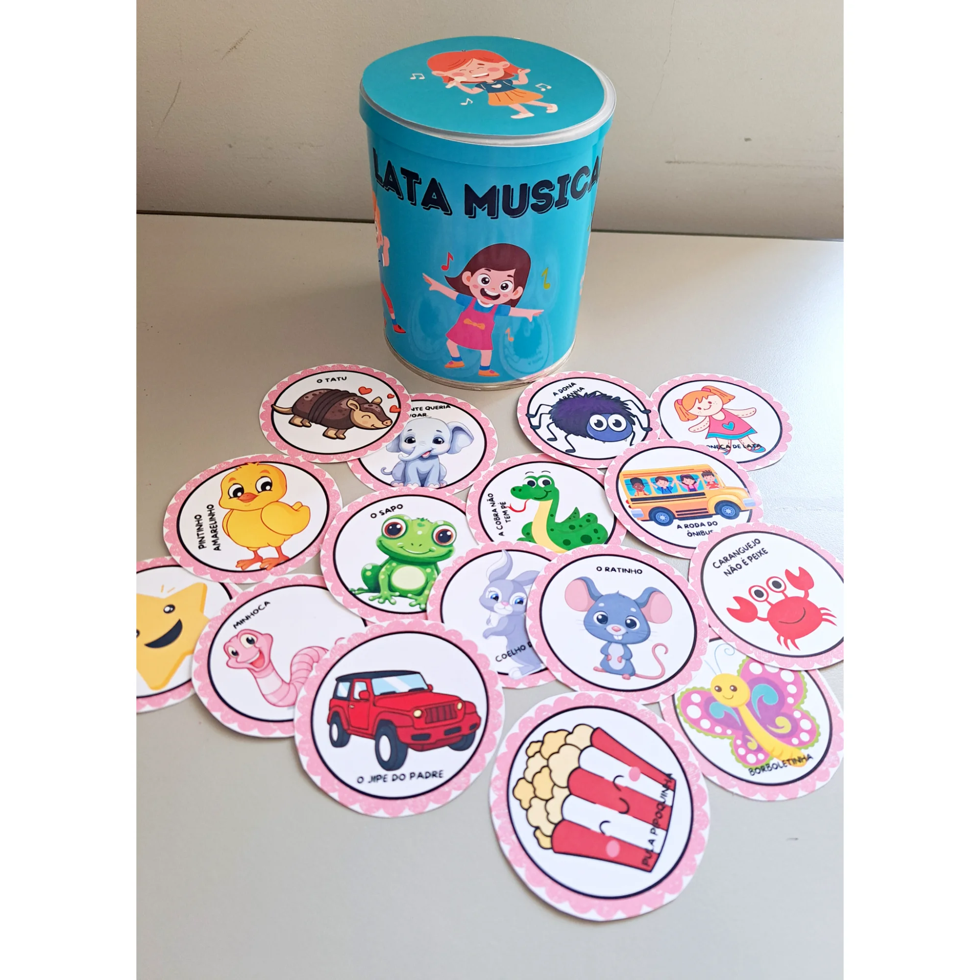 LATA MUSICAL- ARTE MÚSICA INFANTIL E ANOS INICIAIS — amostra 1: Que tal transformar músicas conhecidas pelas crianças em…