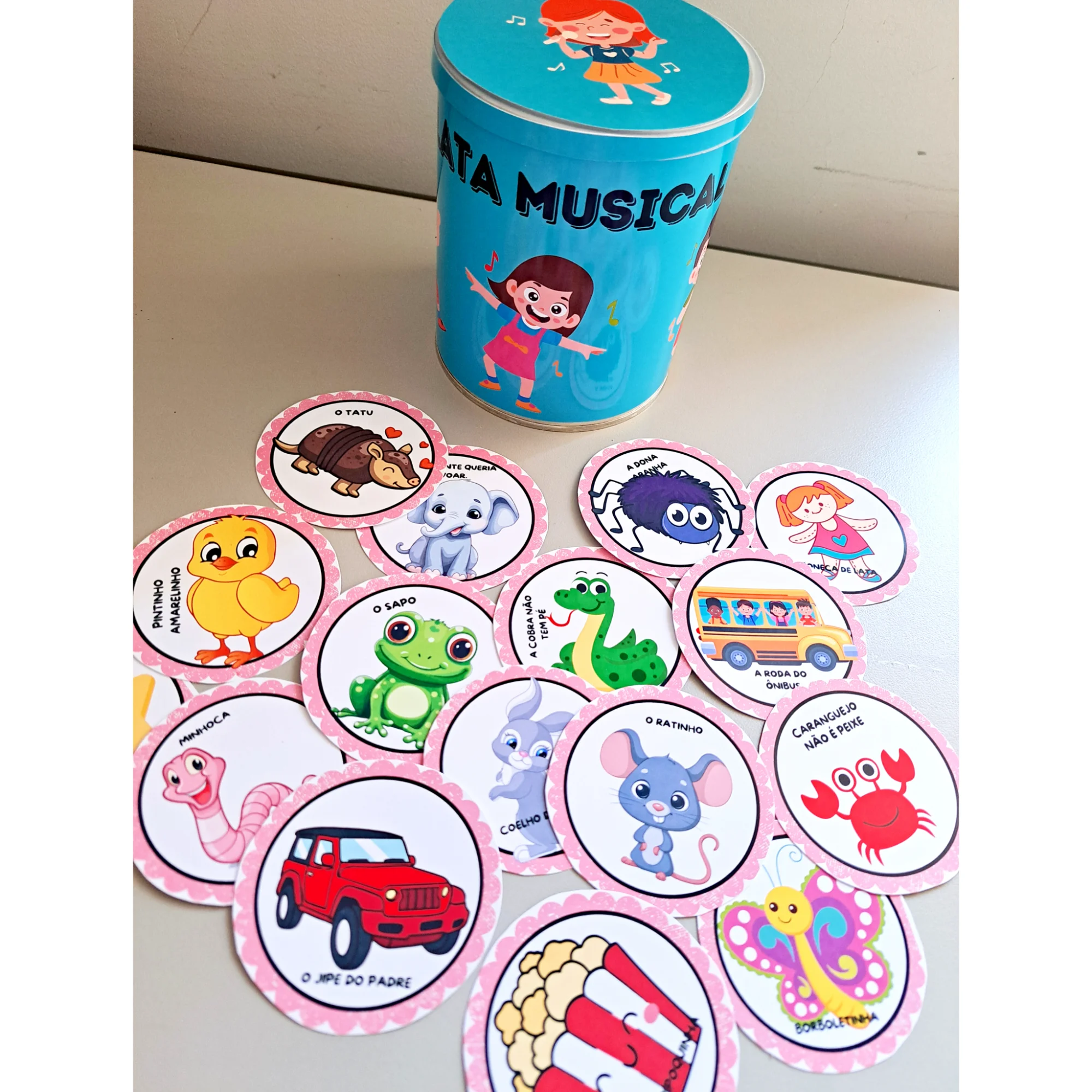 LATA MUSICAL- ARTE MÚSICA INFANTIL E ANOS INICIAIS — amostra 3: Que tal transformar músicas conhecidas pelas crianças em…