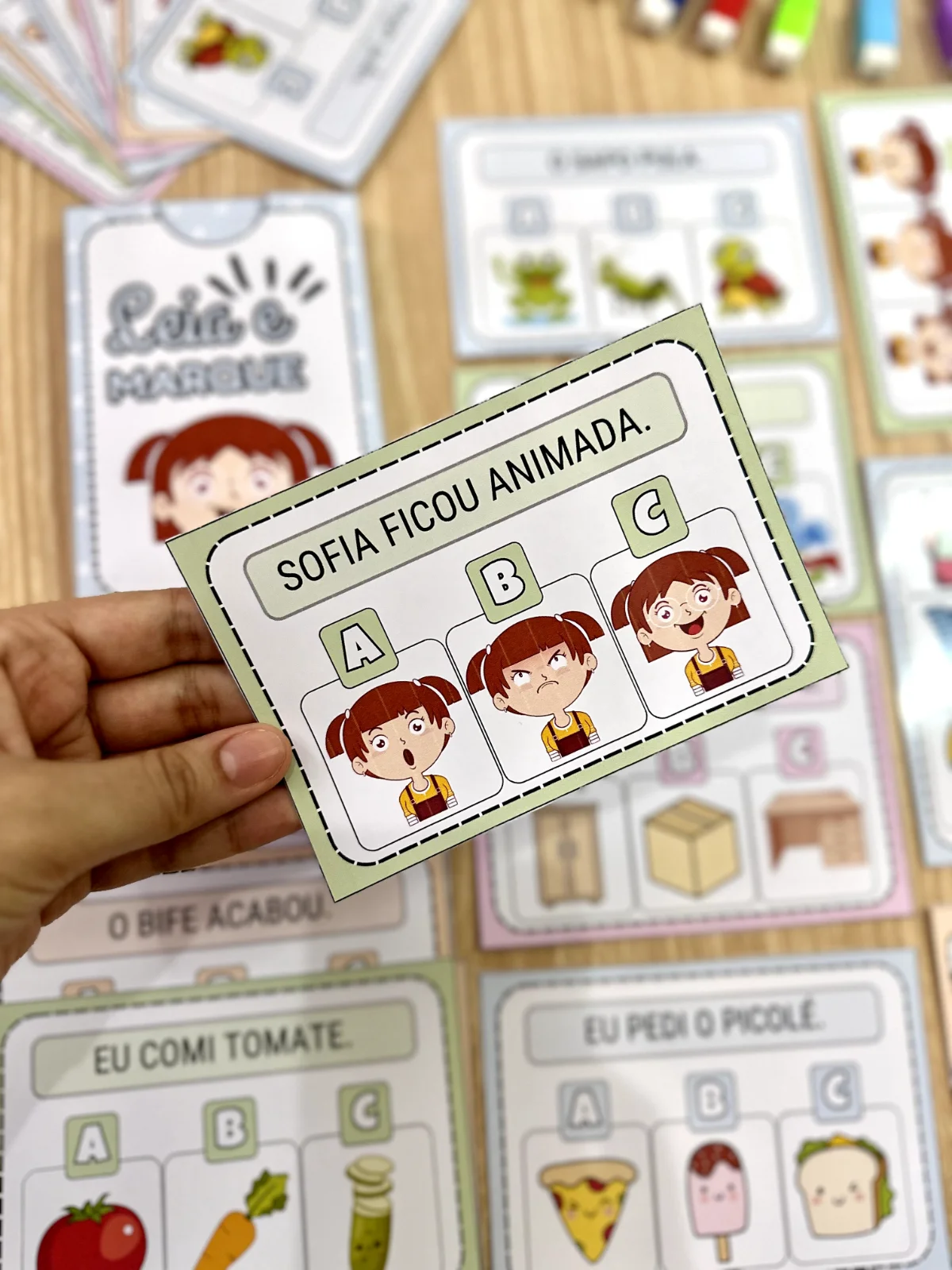 Leia e Marque - para trabalhar com crianças da alfabetização — amostra 1: O arquivo Leia e Marque inclui 20 frases…