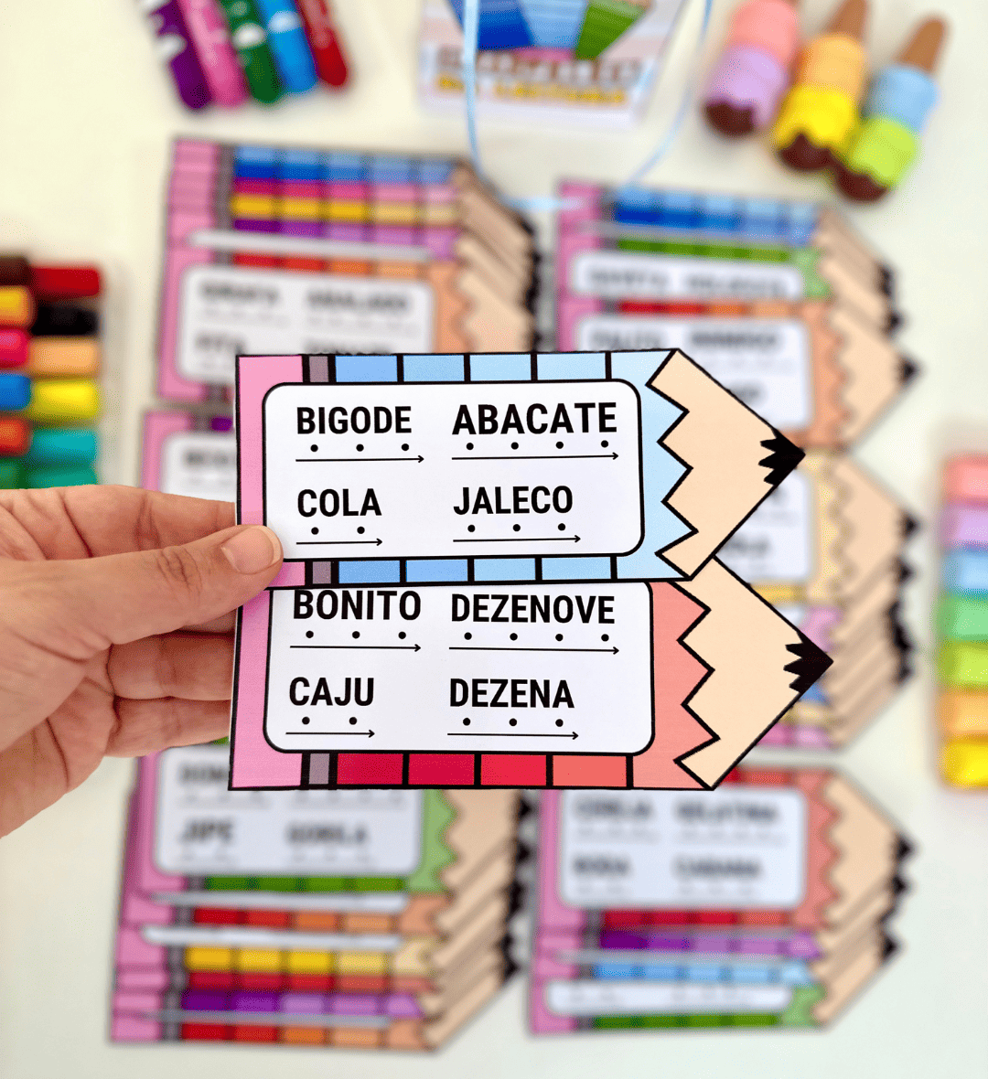 Leitura de sílabas simples: fichas em formato de lápis — amostra 2: O que vem no material