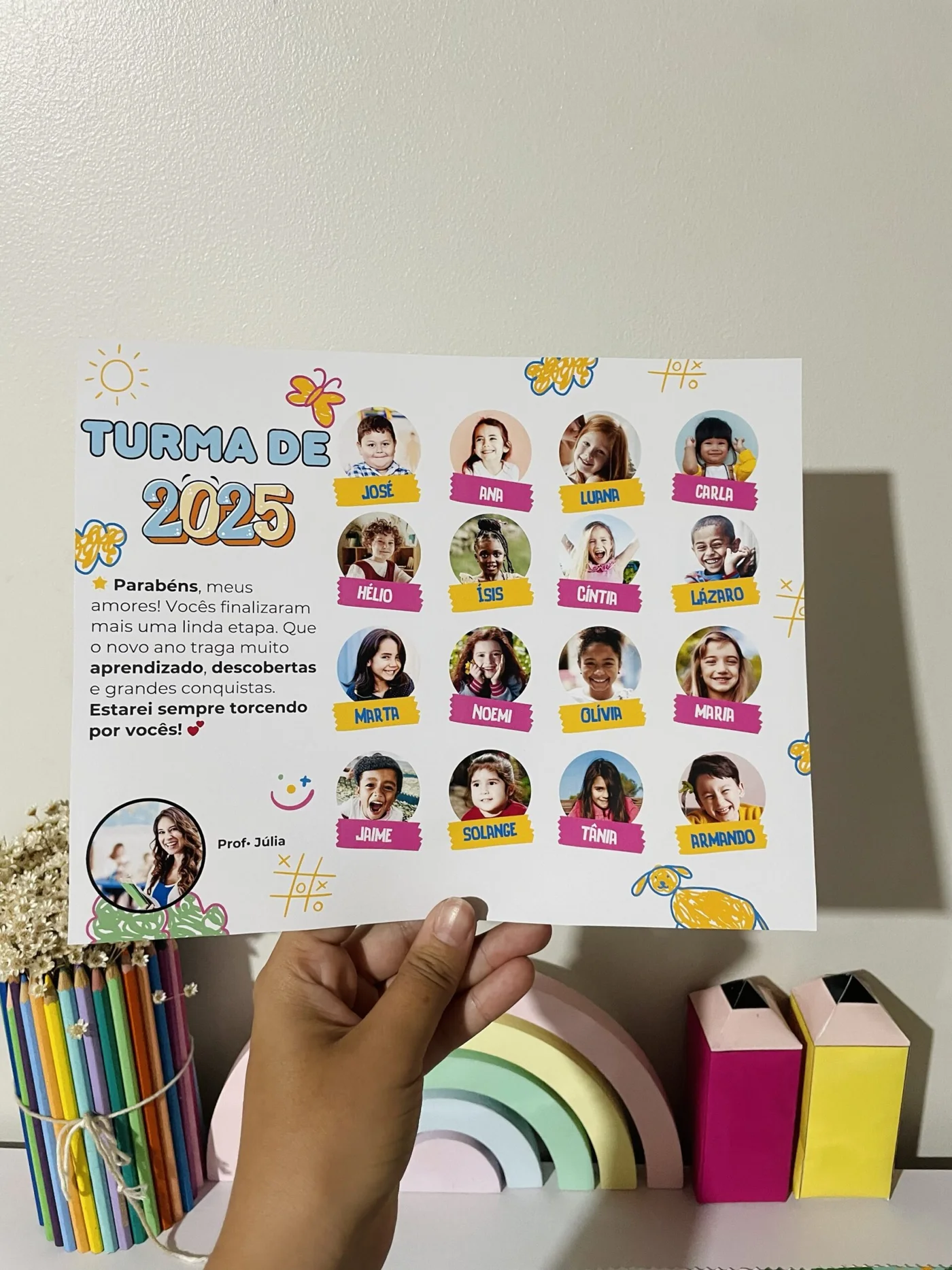 Lembranças da turma — amostra 3: 📸 TEMPLATE EDITÁVEL – FOTOS NO CANVA Arquivo digital editável para montar fotos da turma…