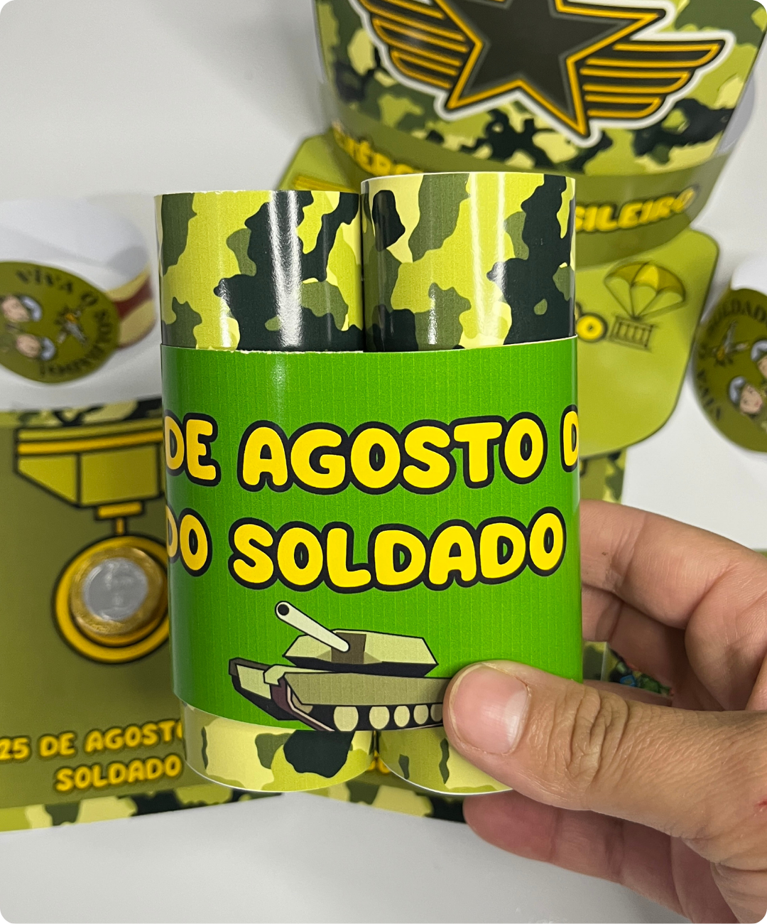 Lembrancinha de Dia do Soldado para imprimir — amostra 1: Uma entrega especial para a turma