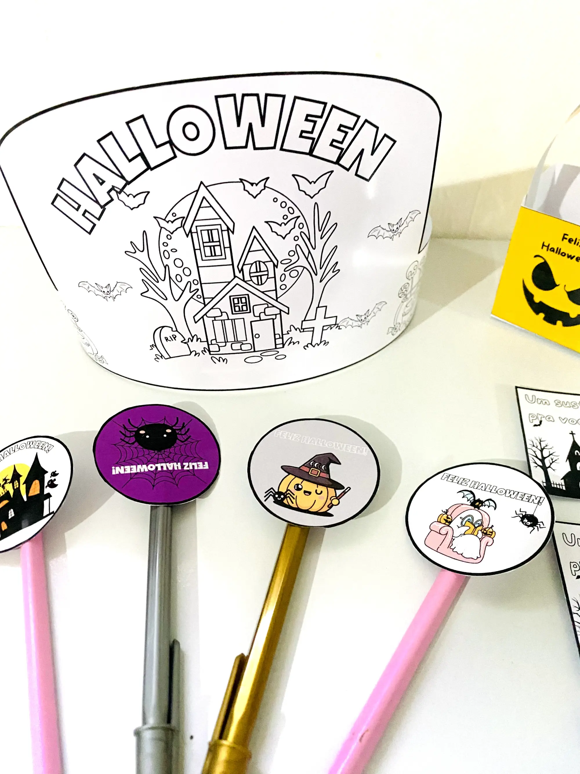 Lembrancinha de Halloween: Kit Criativo e Divertido — amostra 2: Kit Halloween pedagógico com caixinha de abóbora, adesivos…
