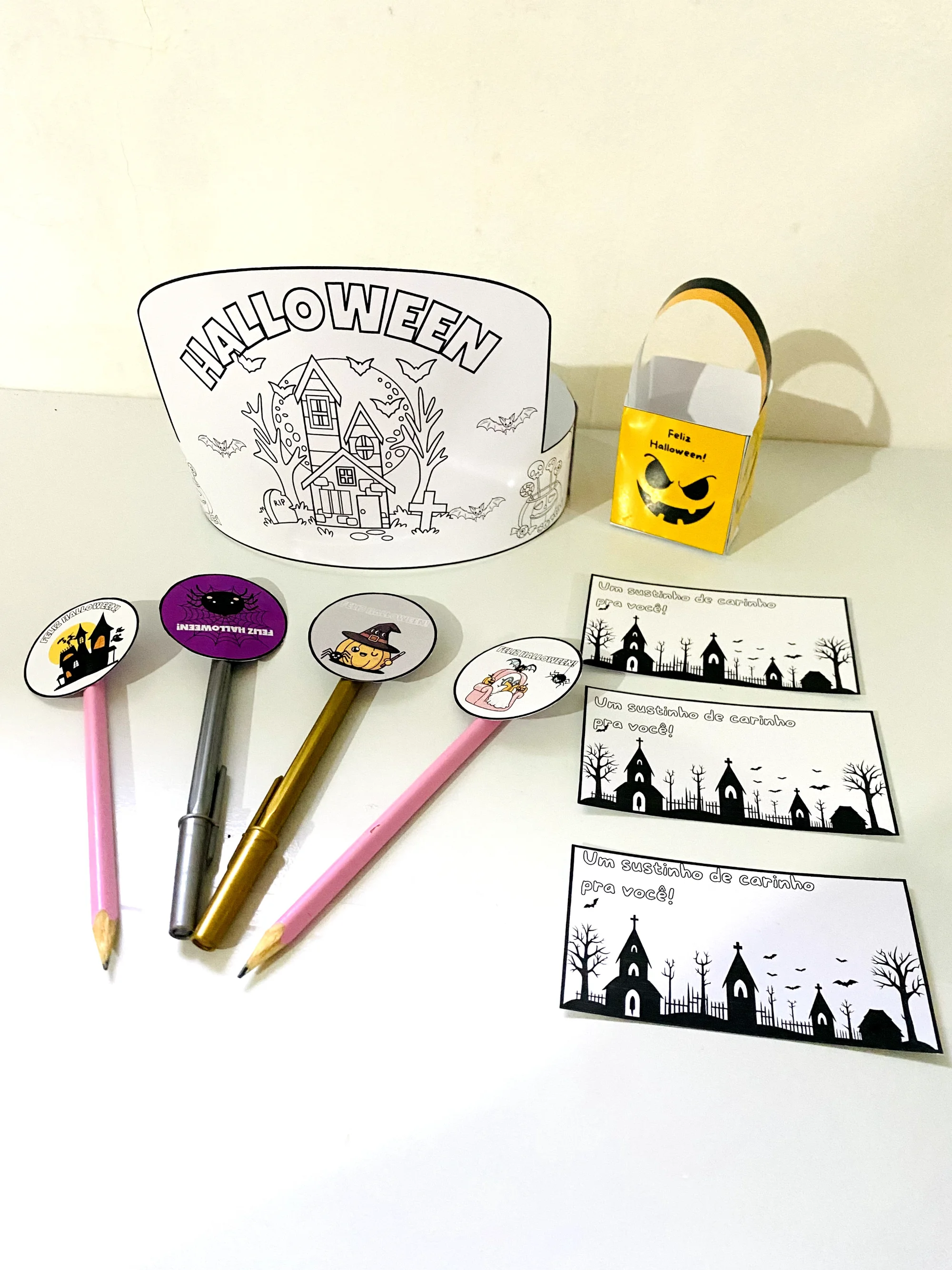 Lembrancinha de Halloween: Kit Criativo e Divertido — amostra 7: Kit Halloween pedagógico com caixinha de abóbora, adesivos…