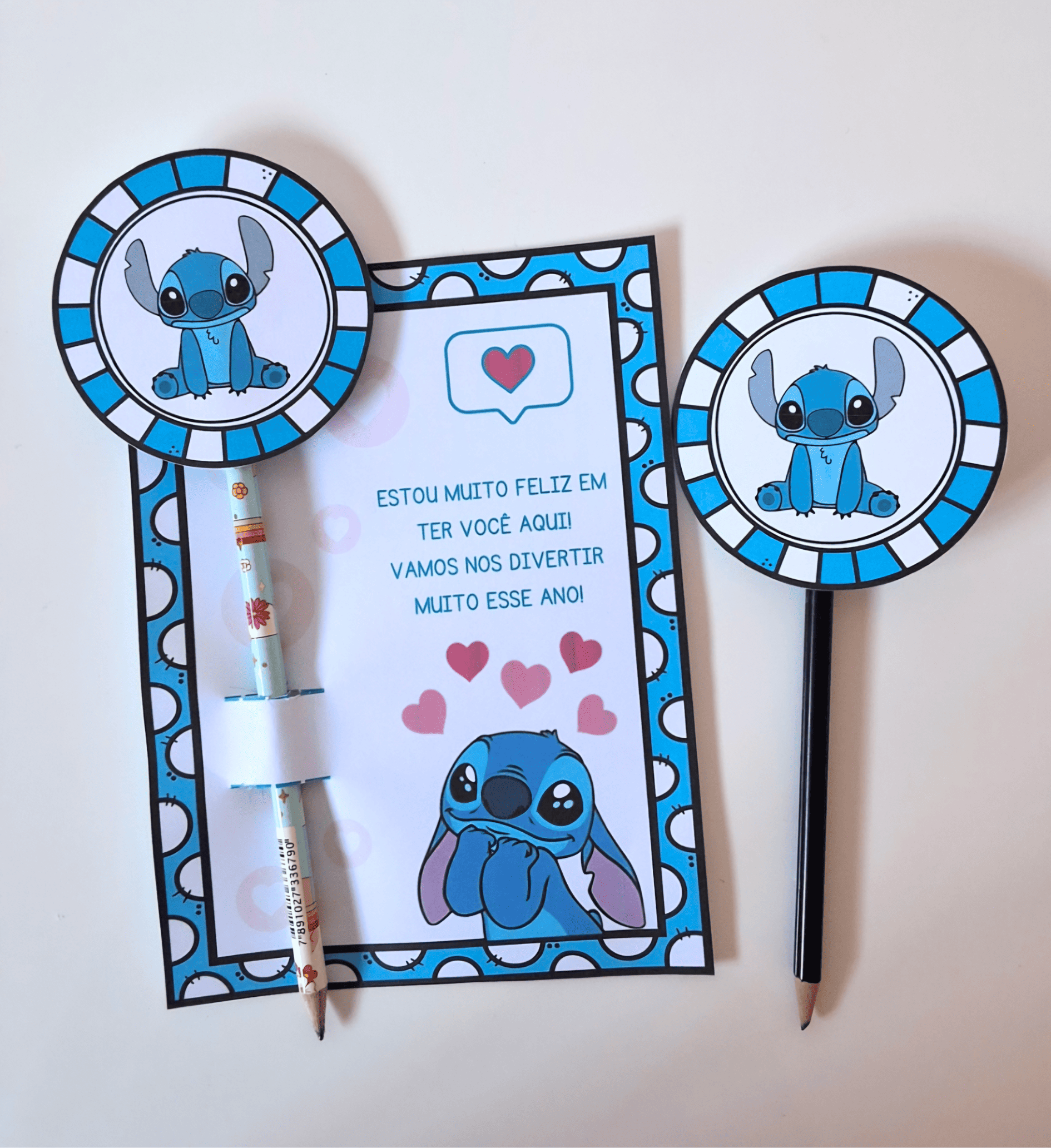Lembrancinha de volta às aulas Stitch: cartão e ponteira — amostra 2: O que vem no material