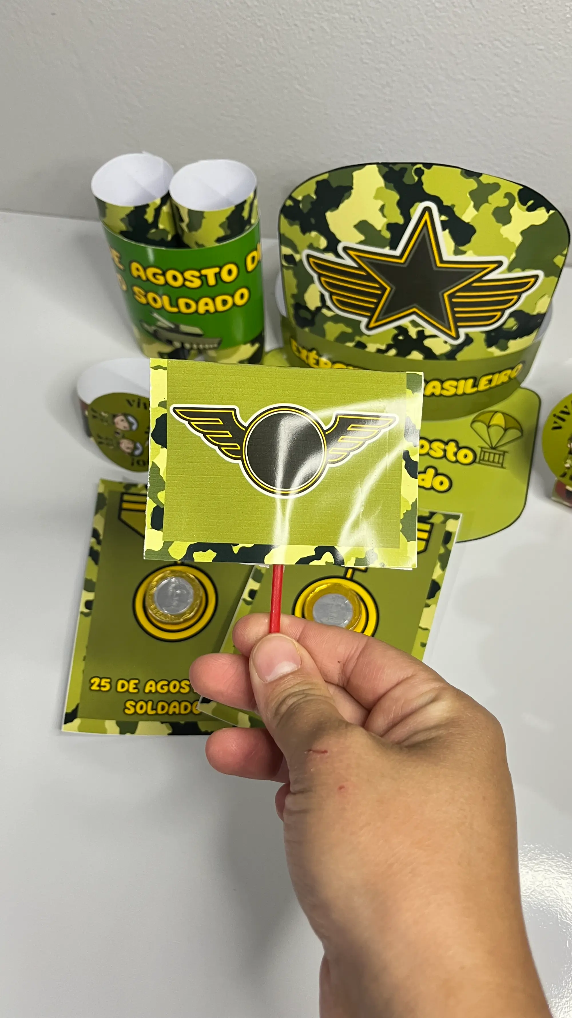 LEMBRANCINHA DIA DO SOLDADO – UM KIT COMPLETO - LUDICA — amostra 4: A Lembrancinha Dia do Soldado reúne diferentes opções…