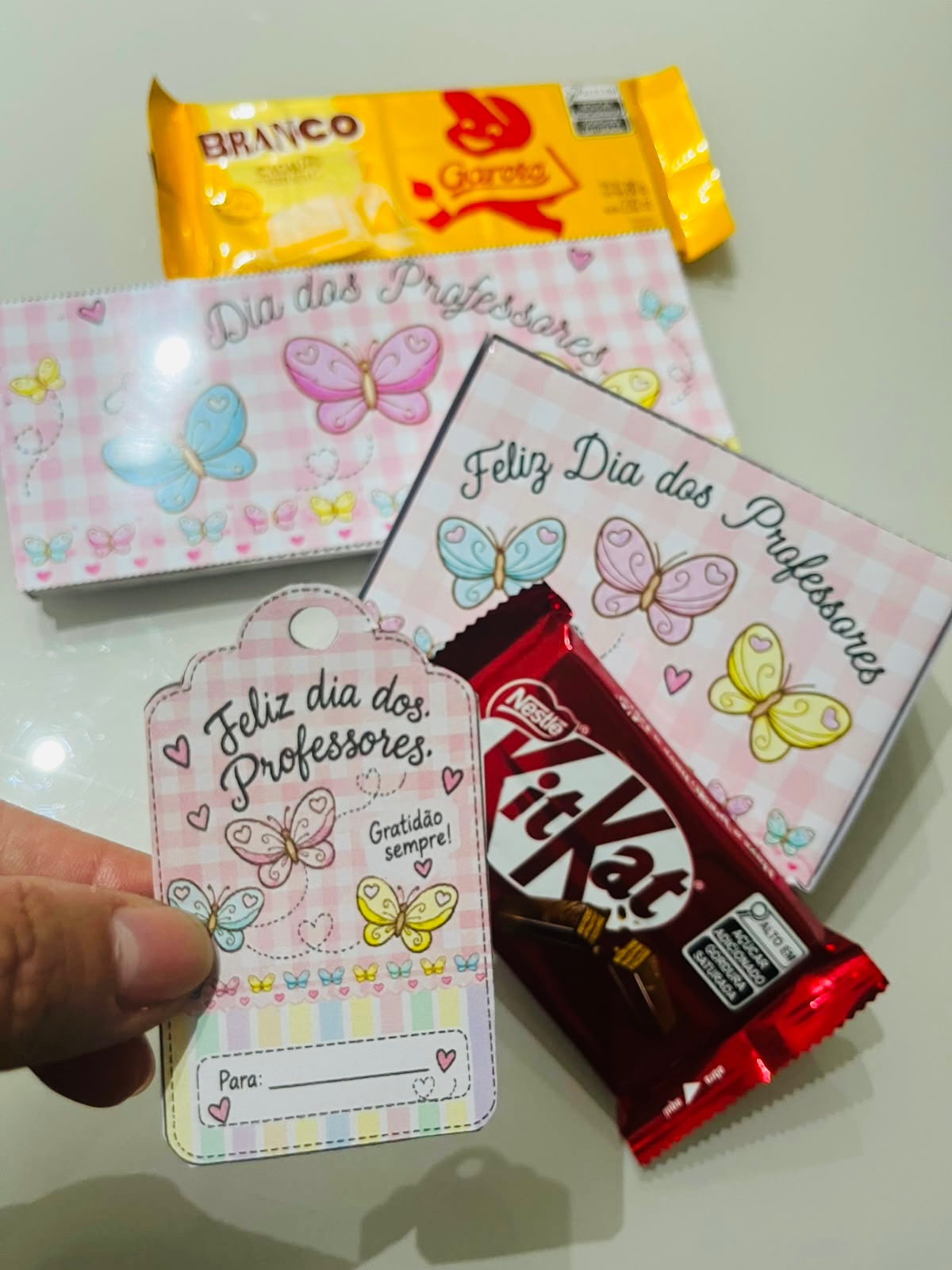 Lembrancinha Dia dos Professores com Caixinhas para Chocolate e Tag — amostra 4: Coleção digital com 2 modelos de caixinhas…