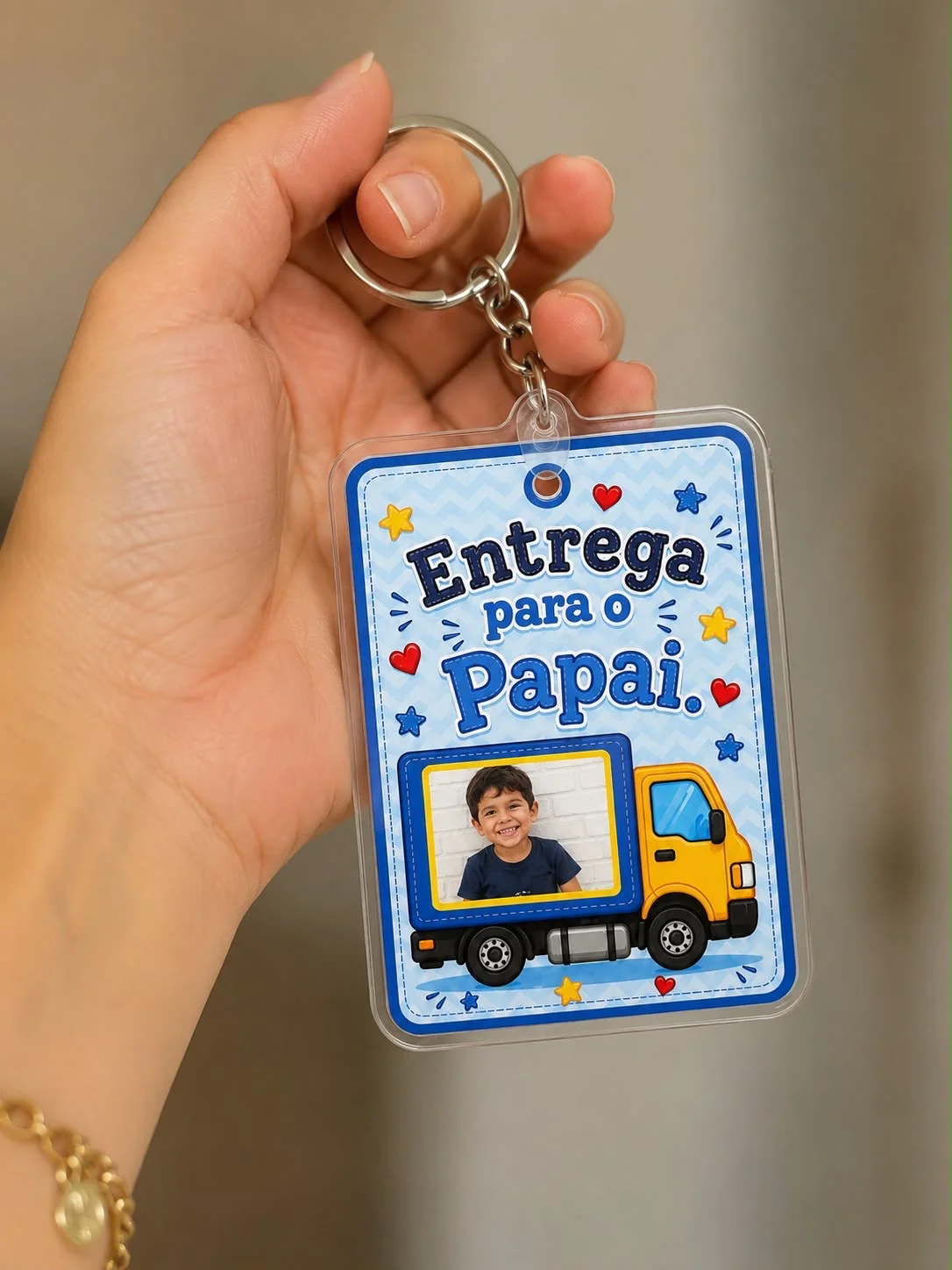 Lembrancinha entrega para o papai — amostra 2: 🚚 *Chaveiro e Pingente Personalizado – Entrega para o Papai* 💙 Um presente…