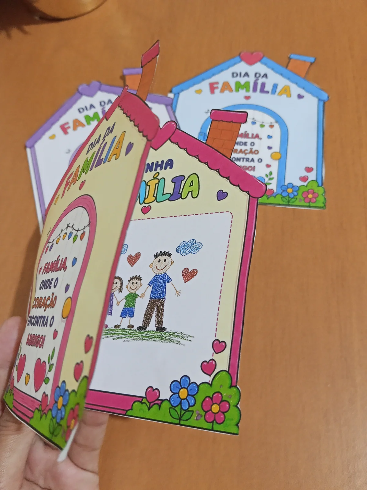 LEMBRANCINHA FAMÍLIA — amostra 3: 🏡💖 DIA DA FAMÍLIA 💖🏡 Uma lembrança linda e cheia de amor para trabalhar o Dia da…