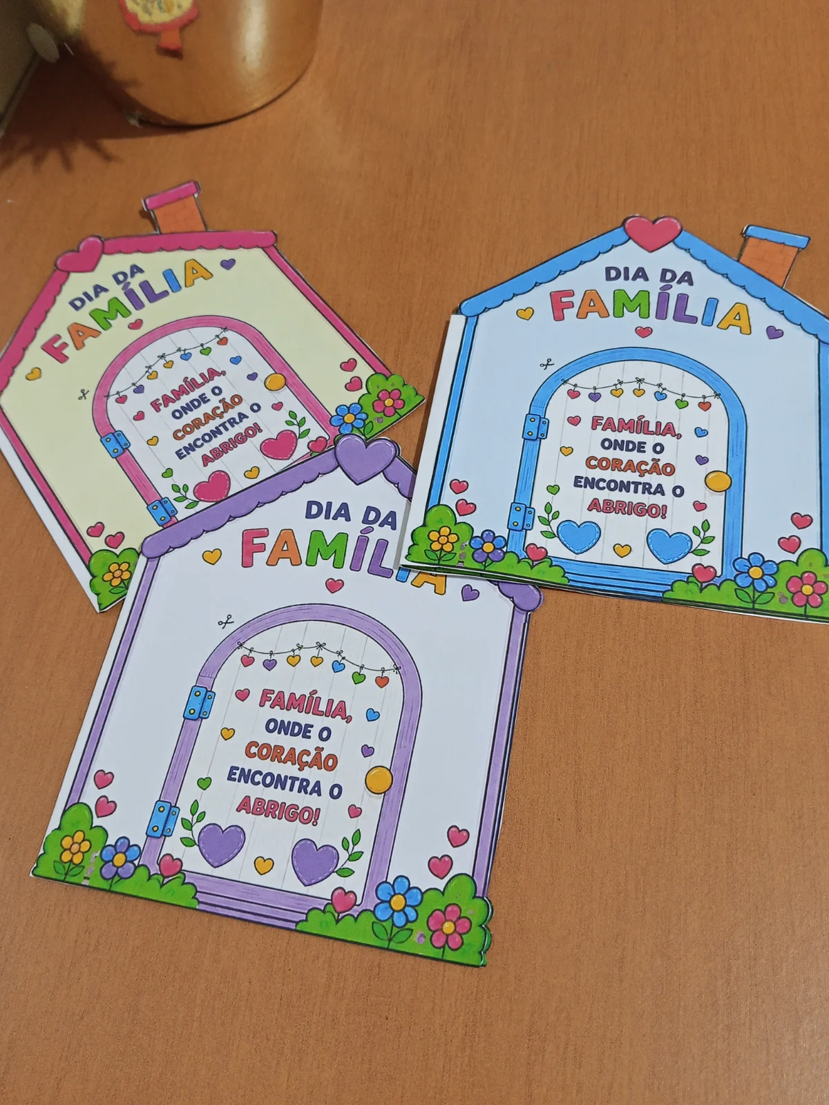LEMBRANCINHA FAMÍLIA — amostra 4: 🏡💖 DIA DA FAMÍLIA 💖🏡 Uma lembrança linda e cheia de amor para trabalhar o Dia da…