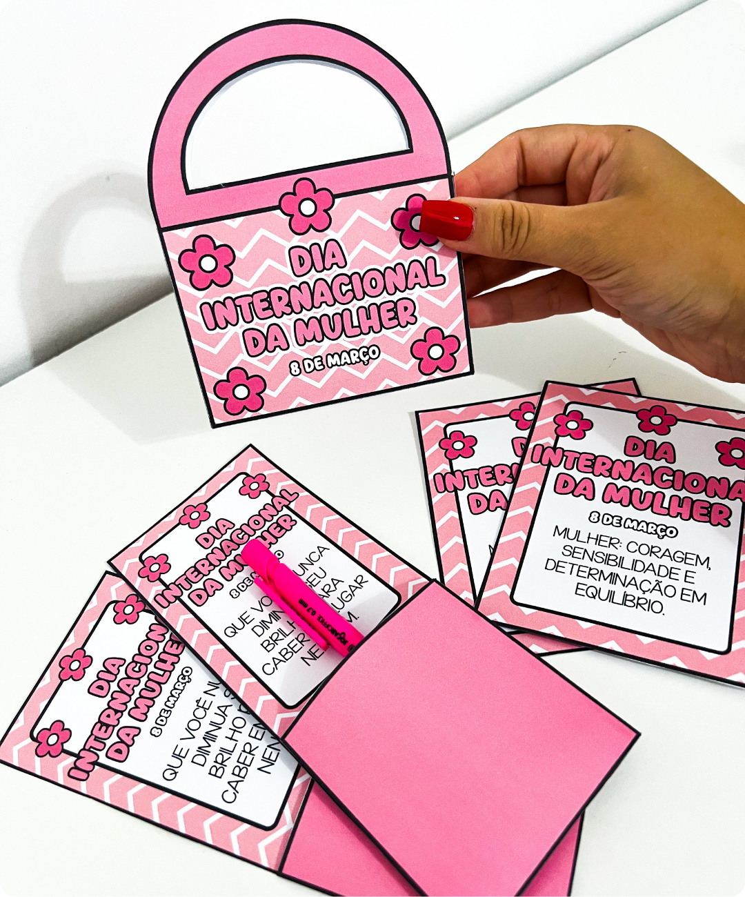 Lembrancinhas de homenagem feminina para imprimir — amostra 3: O que você encontra no material