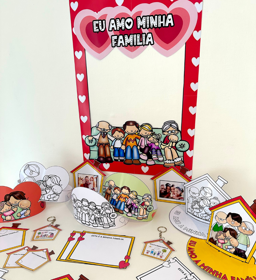Lembrancinhas Dia da Família: Kit em PDF com Moldura — amostra 3: Como usar em sala de aula