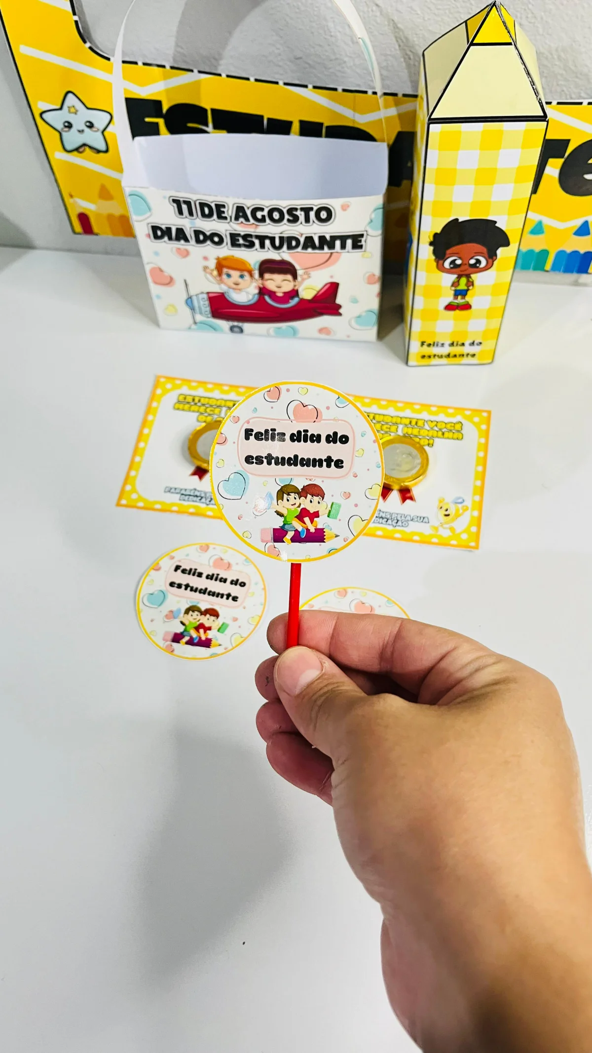 Lembrancinhas – Dia do Estudante – PDF para Imprimir — amostra 2: Para quem é indicado Lembrancinhas – Dia do Estudante – PDF para Imprimir — amostra 2: Para quem é indicado
