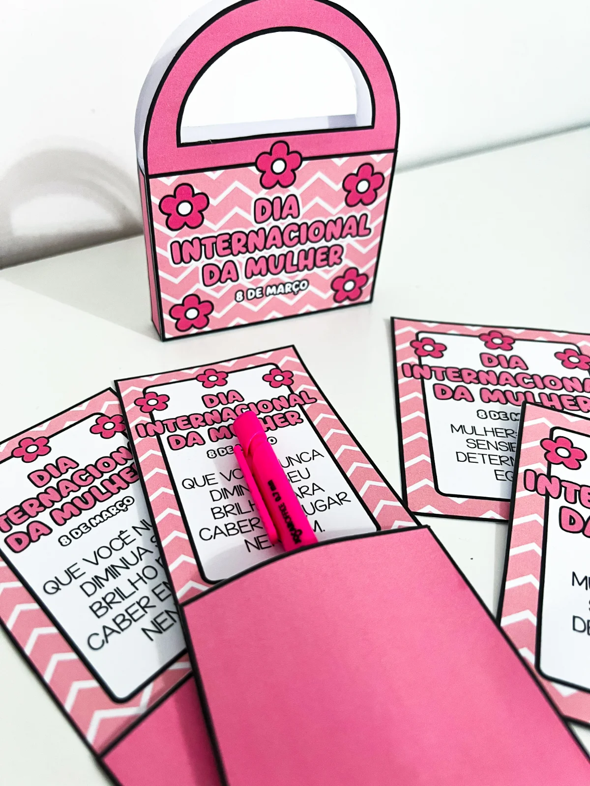 Lembrancinhas Dia Internacional da Mulher — amostra 3: Ideal para escolas e homenagens, é uma lembrança simples, funcional…
