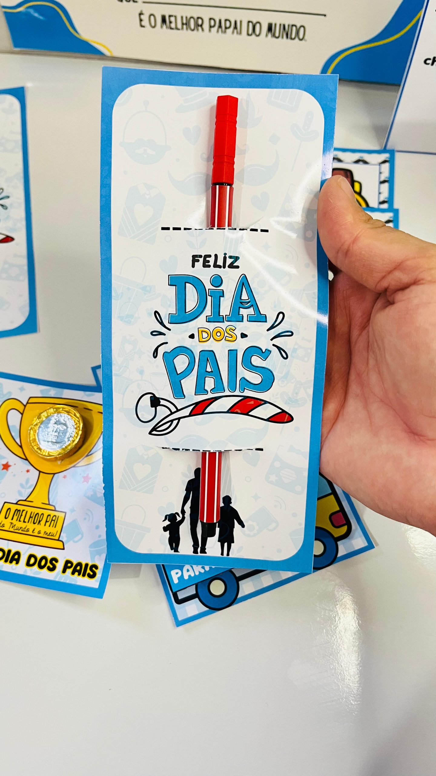 Lembrancinhas para o Dia dos Pais – PDF para Imprimir — amostra 4: Lembrancinhas para o Dia dos Pais Surpreenda os papais…