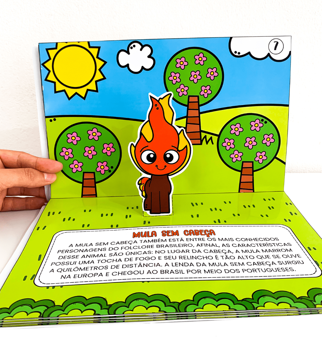 Livro 3D de Folclore Brasileiro: Personagens para Imprimir — amostra 3: Como usar o livro 3D em sala de aula
