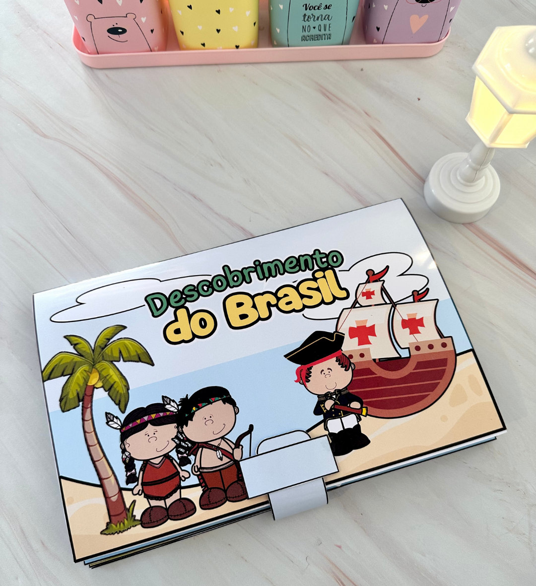 Livro 3D Descobrimento do Brasil em PDF para Educação Infantil — amostra 7: Apresente o Descobrimento do Brasil com um…