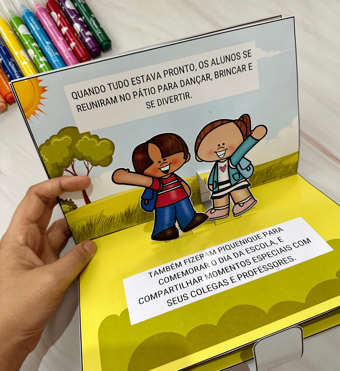 Livro 3D Dia da Escola para Contação na Educação Infantil — amostra 3: Como usar em sala de aula