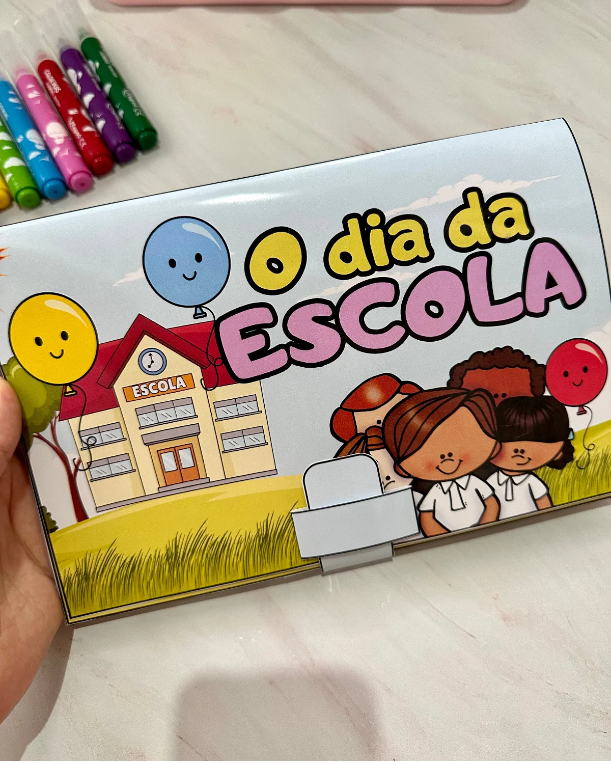 Livro 3D O Dia da Escola - Recurso Interativo e Lúdico — amostra 1: O que vem no material