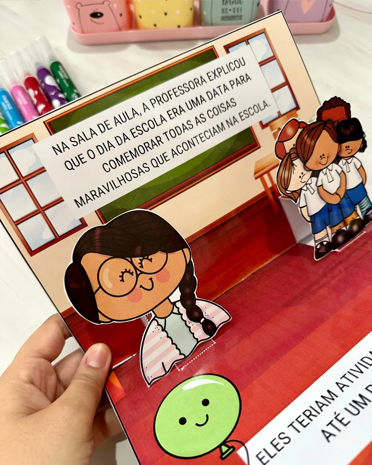 Livro 3D O Dia da Escola - Recurso Interativo e Lúdico — amostra 3: Para quem é indicado