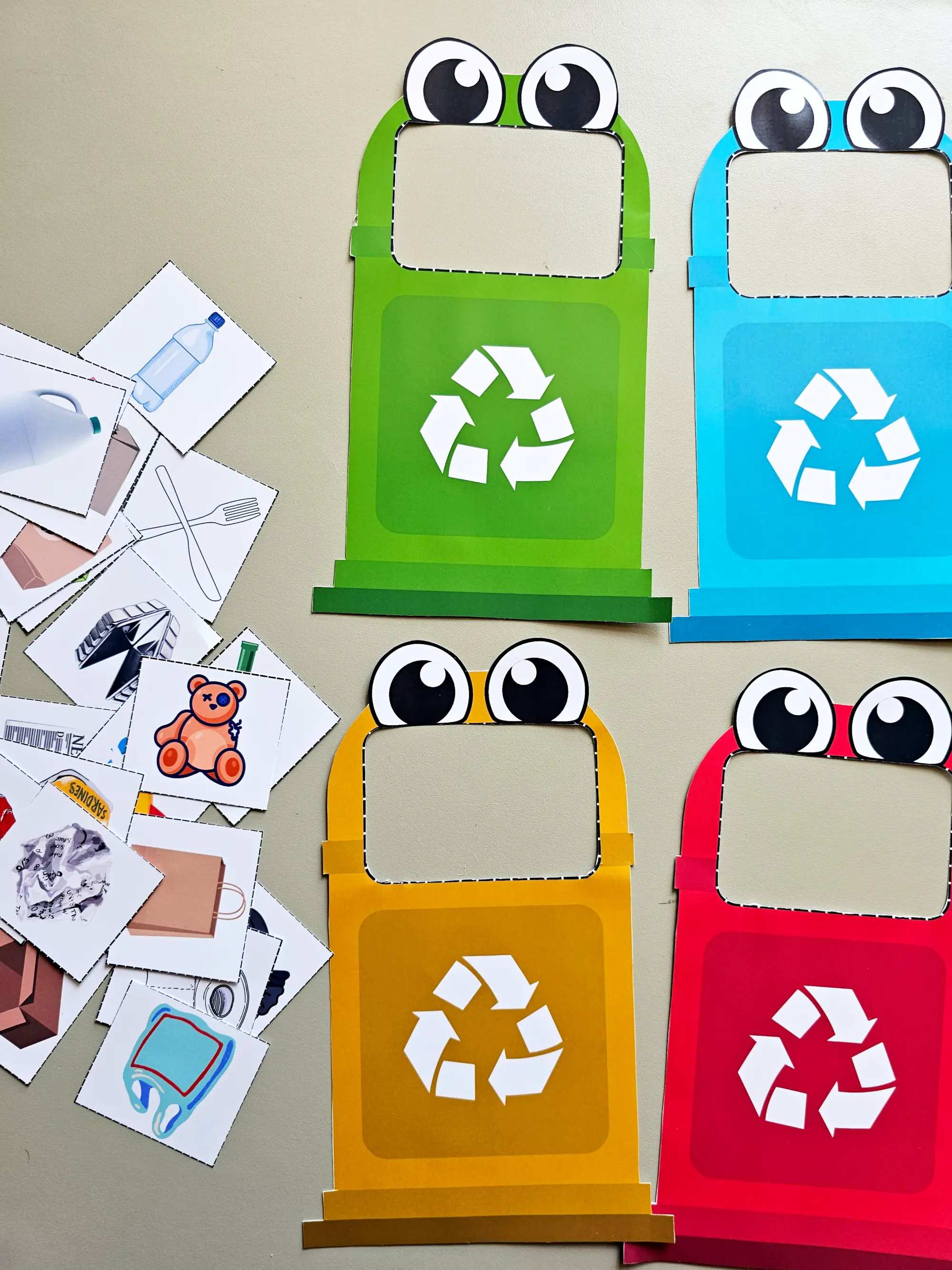 LIXEIRINHAS DA RECICLAGEM – CIÊNCIAS ANOS INICIAIS E INFANTIL — amostra 5: O Jogo Pedagógico Lixeirinhas da Reciclagem , os… LIXEIRINHAS DA RECICLAGEM – CIÊNCIAS ANOS INICIAIS E INFANTIL — amostra 5: O Jogo Pedagógico Lixeirinhas da Reciclagem , os…