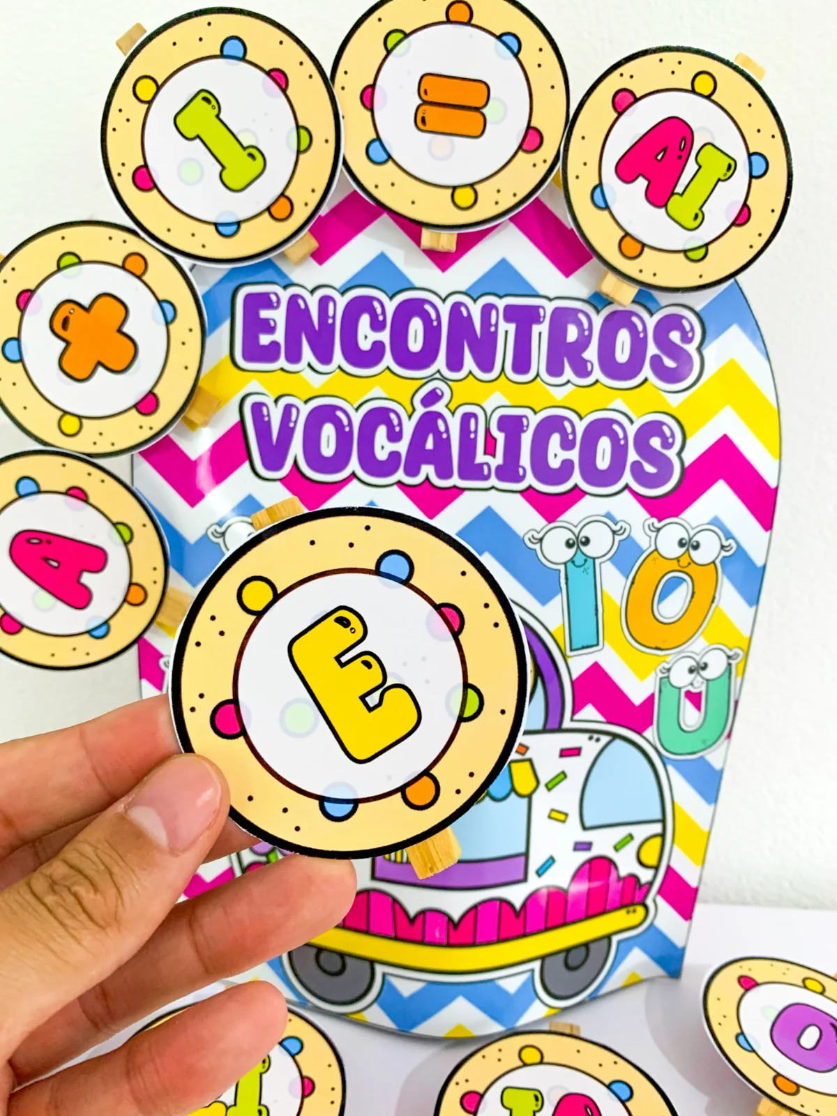 Luva Doces Encontros Vocálicos – Material Pedagógico — amostra 1: O que vem no material