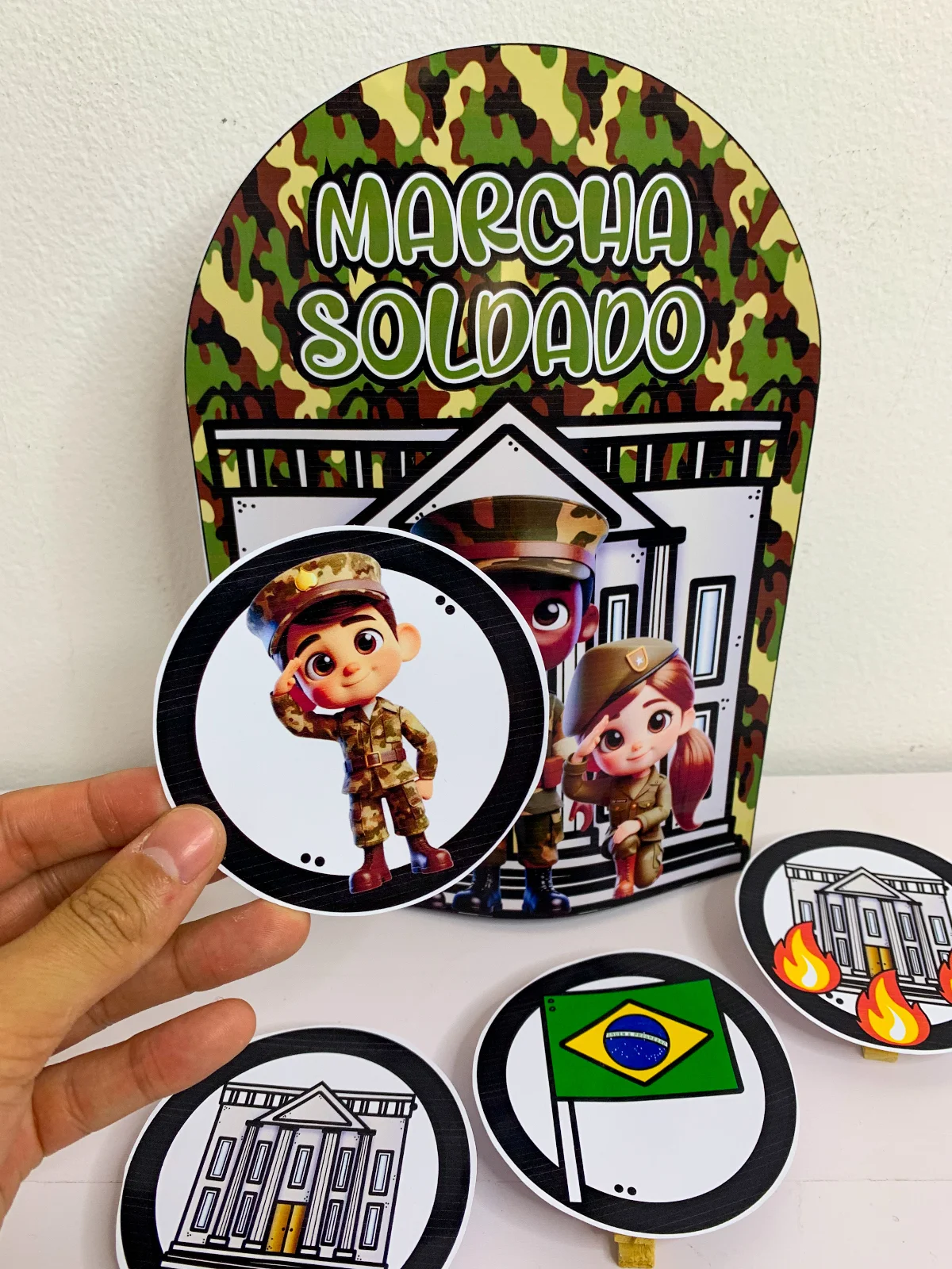 Luva Musical: Marcha Soldado – PDF para Imprimir — amostra 3: A cantiga Marcha Soldado ganha vida com esta proposta que une…
