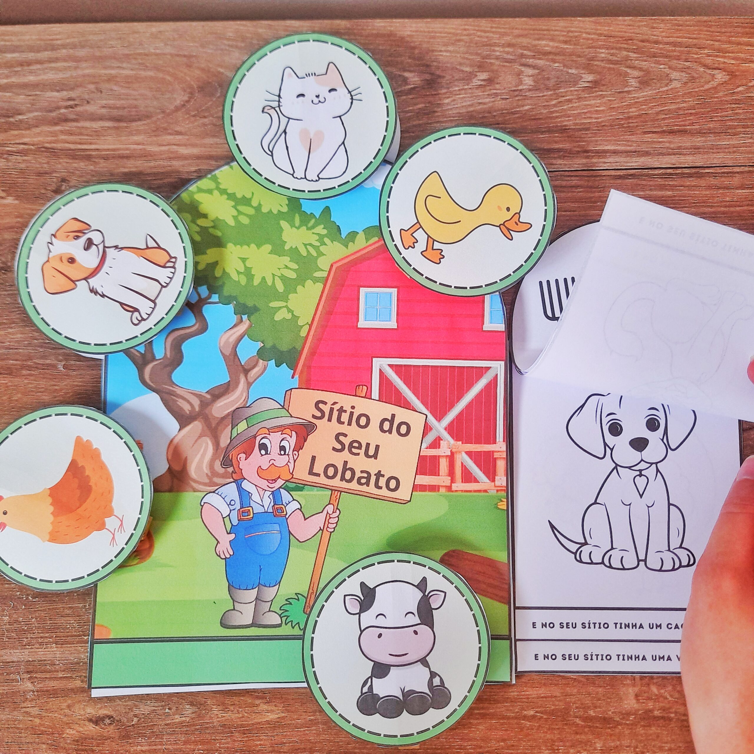 Luva pedagógica musical: Sítio do Seu Lobato com flip book — amostra 5: Trabalhe a canção Sítio do Seu Lobato com uma luva…
