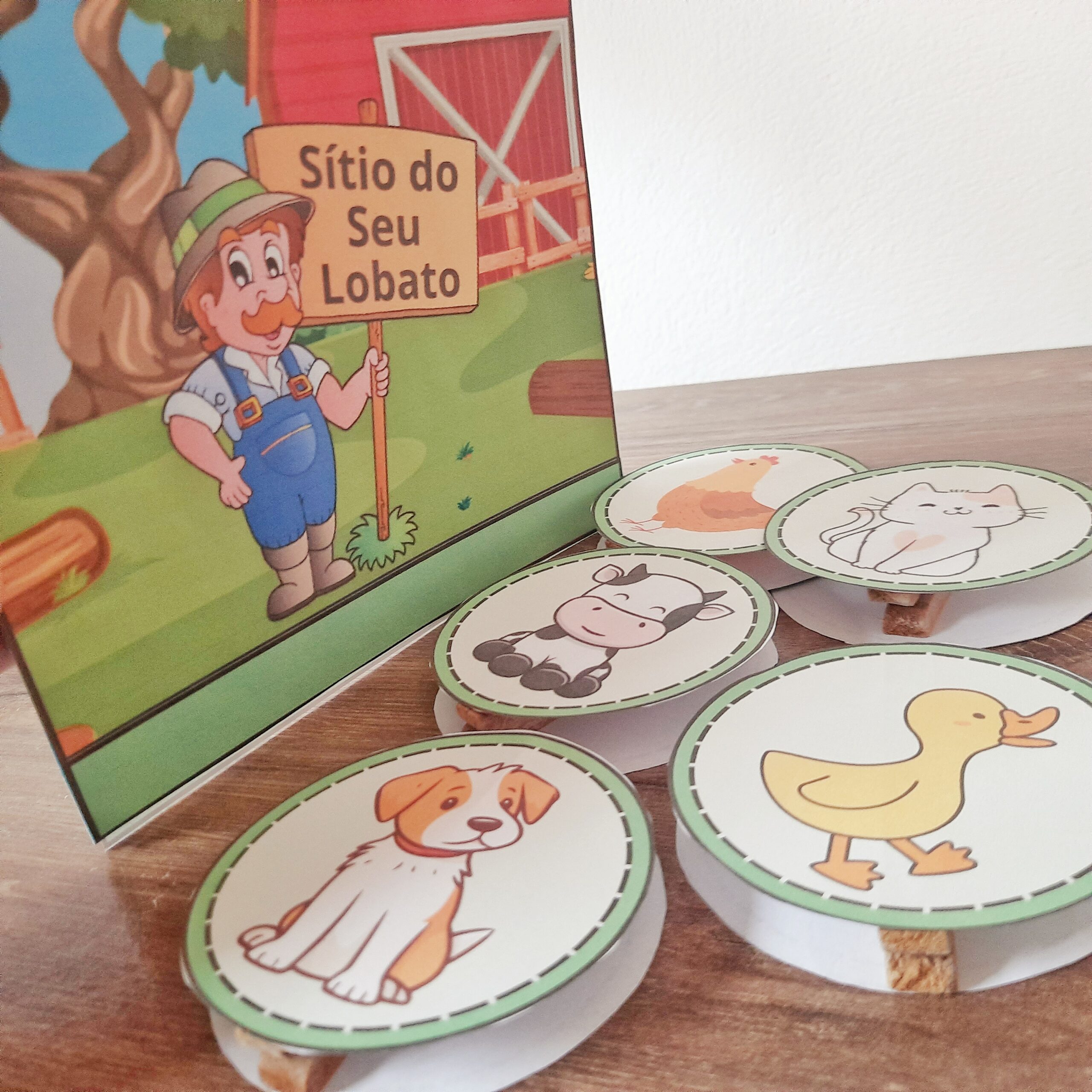 Luva pedagógica musical: Sítio do Seu Lobato com flip book — amostra 6: Trabalhe a canção Sítio do Seu Lobato com uma luva…
