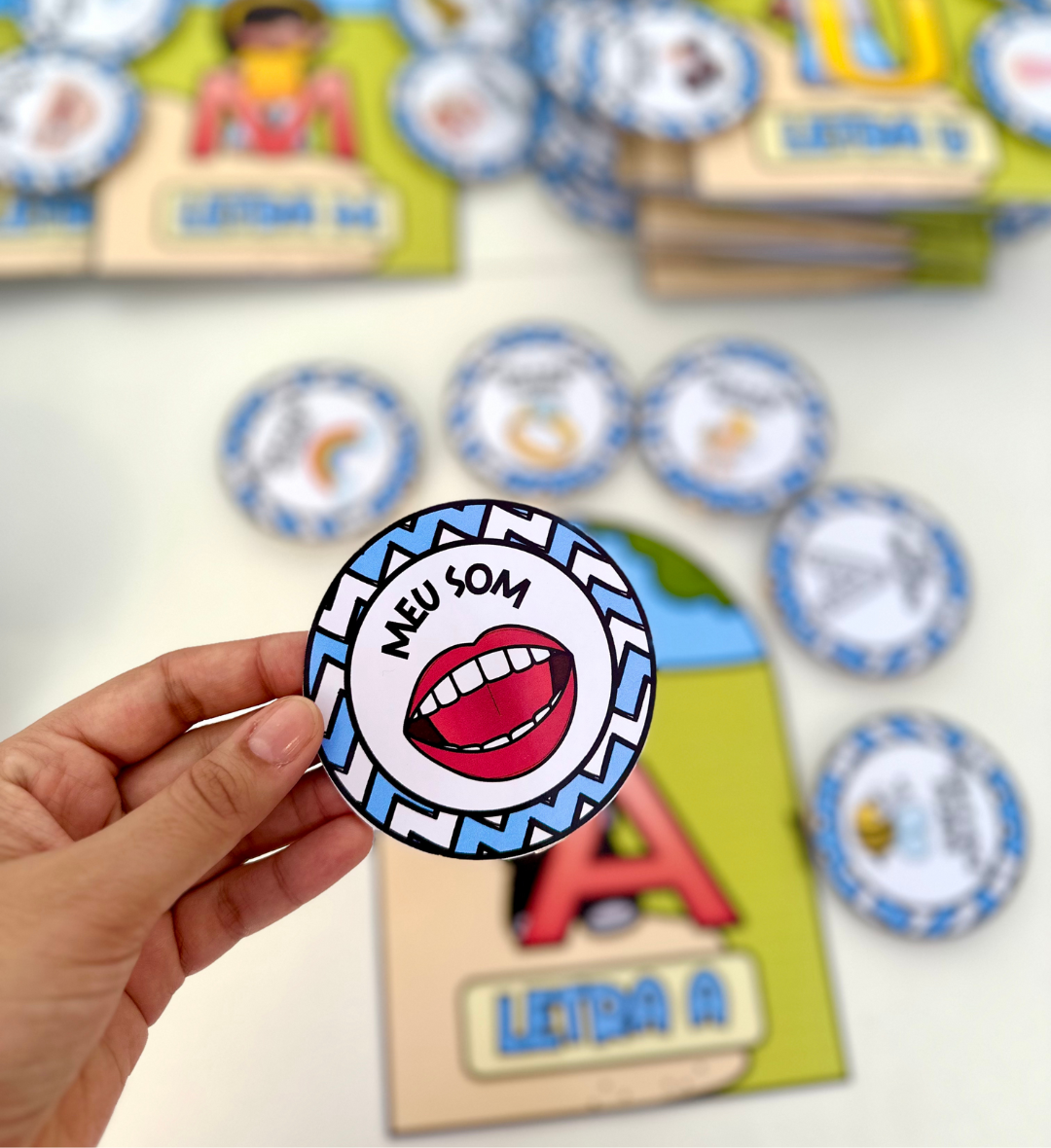 Luvas do Alfabeto em PDF para Educação Infantil — amostra 2: O que vem no material