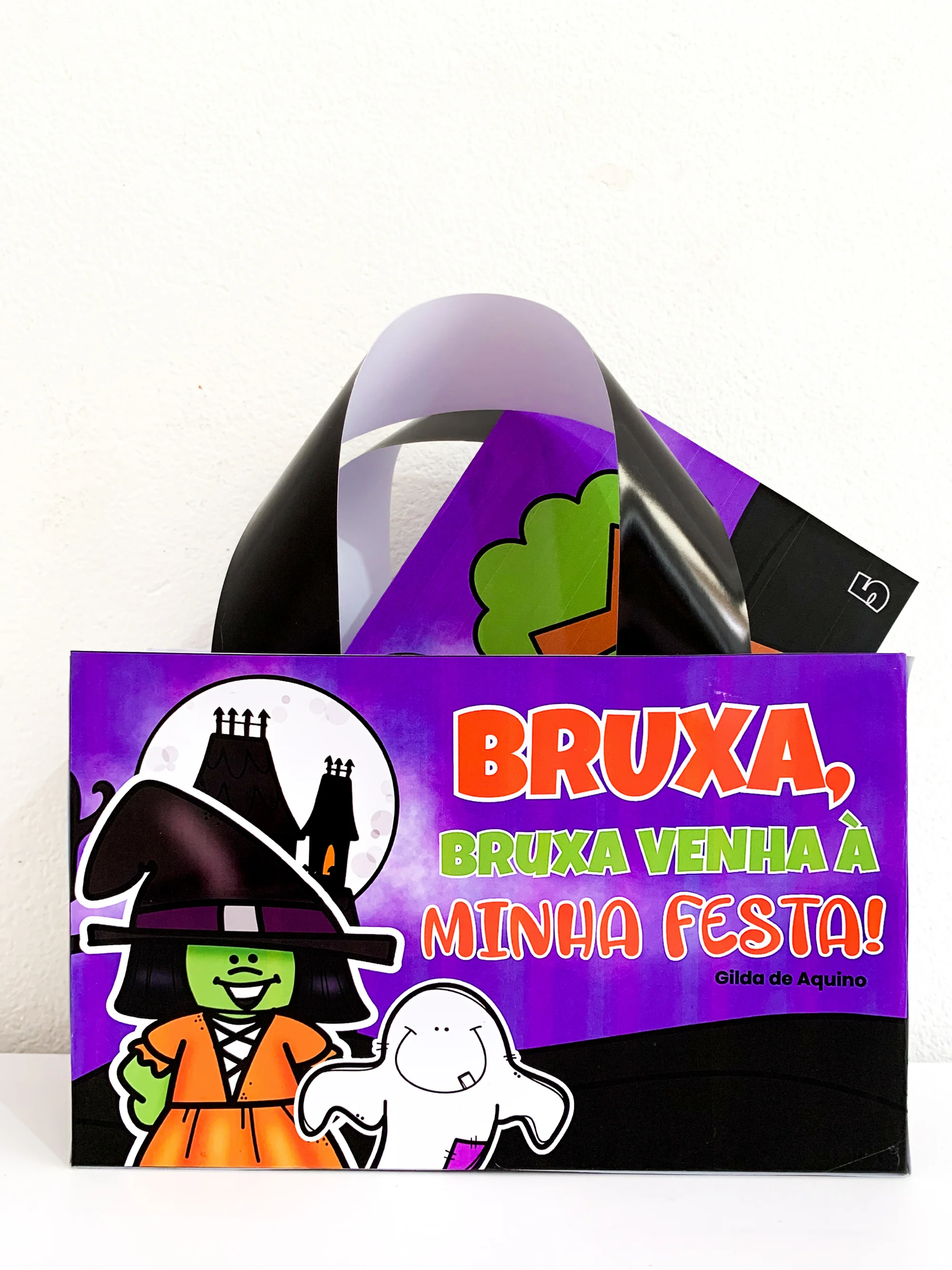 Maleta Bruxa, Bruxa Venha à Minha Festa – História Infantil — amostra 5: Maleta temática de Halloween com 16 fichas…