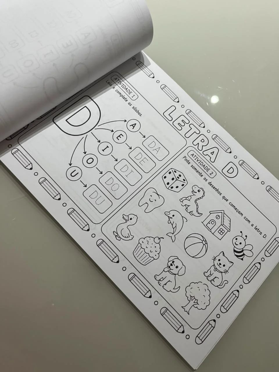 MEU PRIMEIRO ALFABETO - alfabetização de forma divertida! — amostra 2: A apostila perfeita para dar os primeiros passos na…