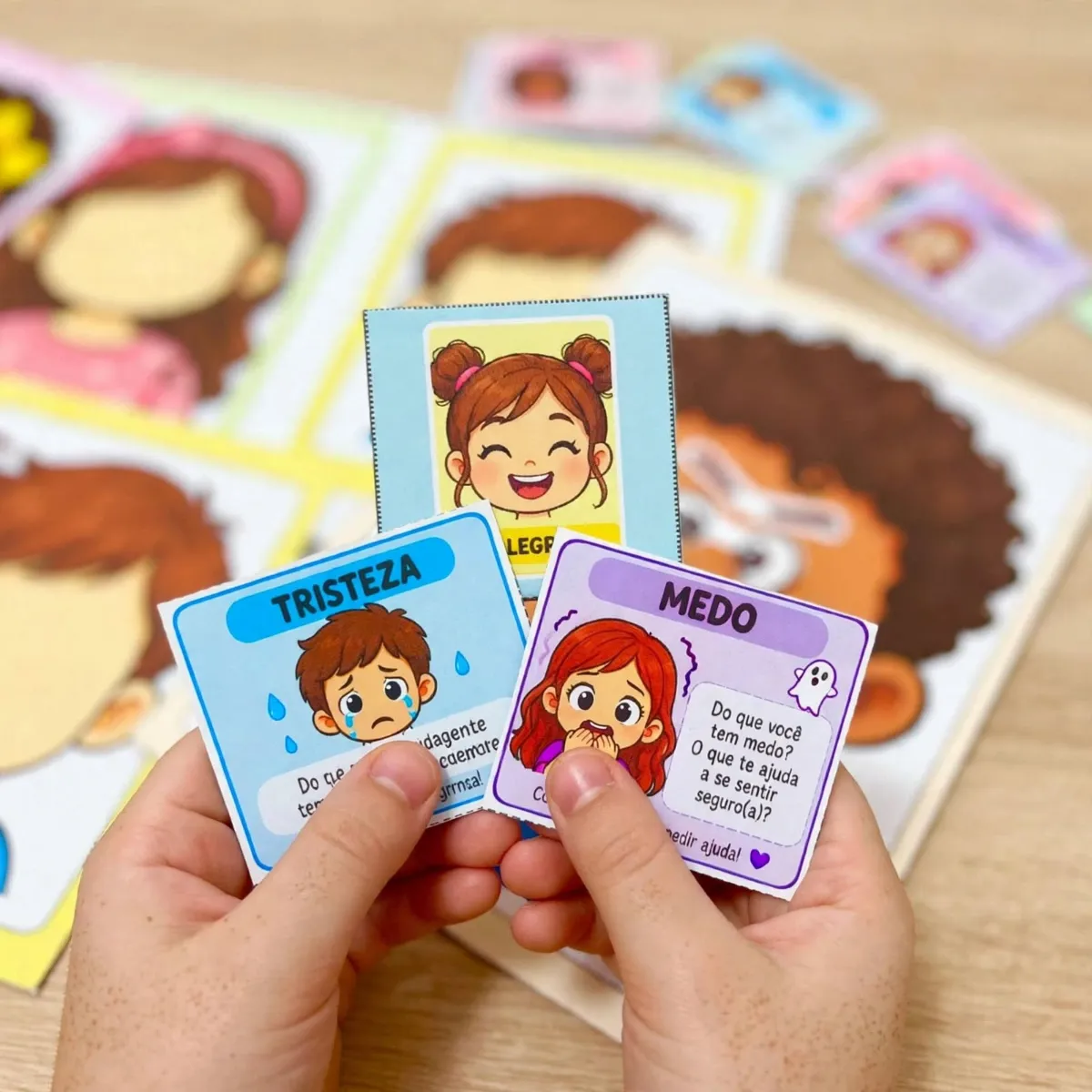 Meu Rosto das Emoções - Educação Infantil — amostra 3: Com rostinhos divertidos, expressões variadas e atividades…
