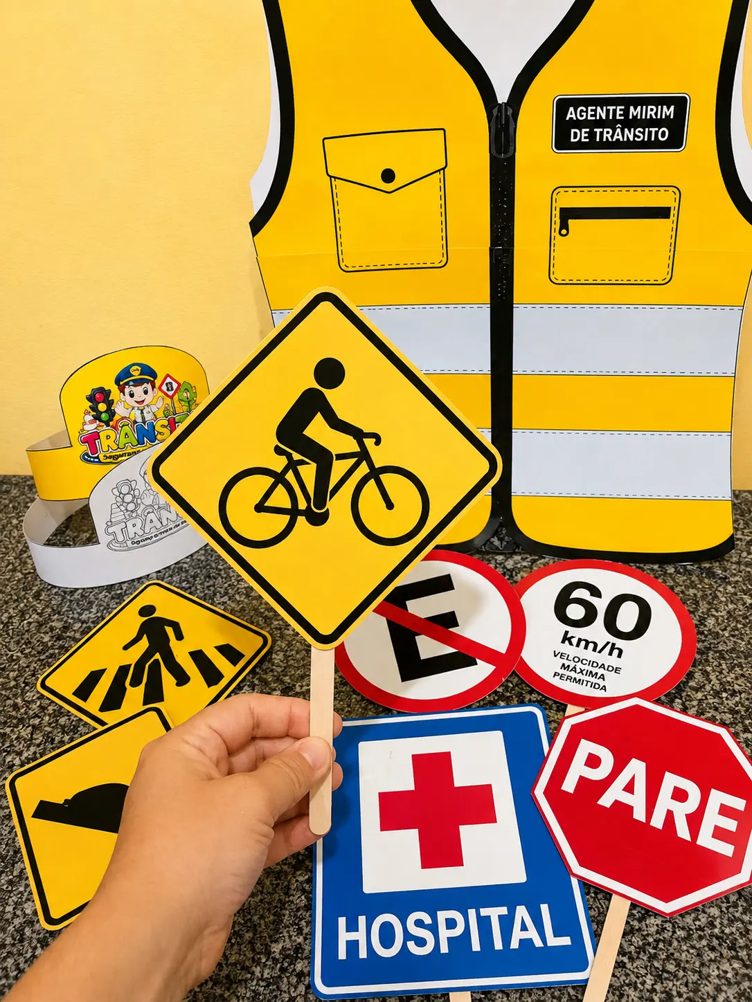 Mini Kit de Trânsito – Educação e Segurança no Trânsito para Crianças — Datas comemorativas para Educação Infantil: Mini…