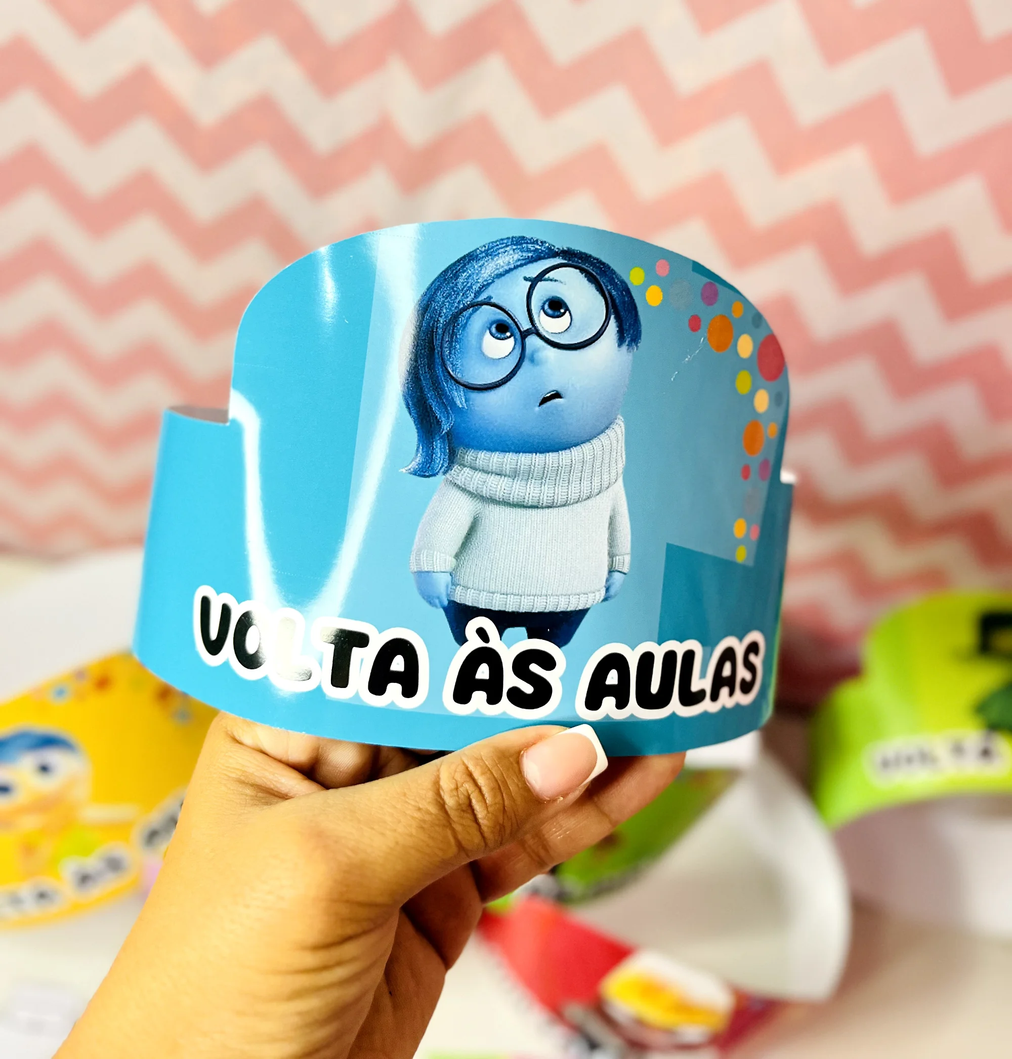 Mini Kit Volta às Aulas Divertidamente – Coroas, Relógio e Cartão — amostra 4: Mini kit temático para tornar a volta às…