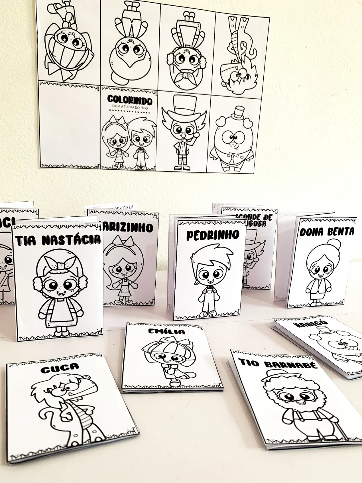 Mini Livrinhos Sanfonados – Sítio do Picapau Amarelo — amostra 6: Apresente os personagens mais amados da literatura… Mini Livrinhos Sanfonados – Sítio do Picapau Amarelo — amostra 6: Apresente os personagens mais amados da literatura…