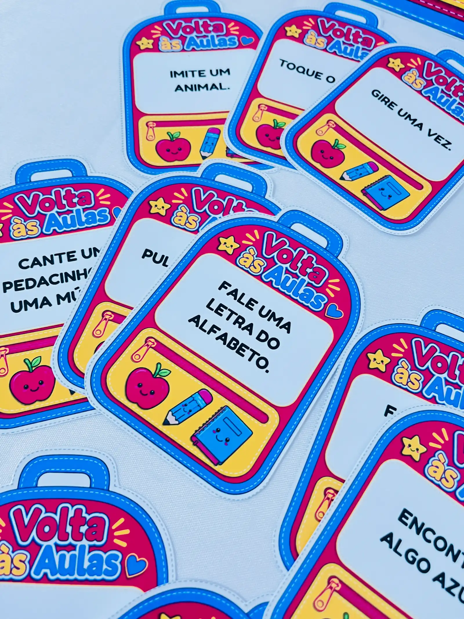 Mochila Interativa Volta às Aulas – Dinâmica com 30 Desafios — amostra 3: Mochila Interativa com 30 desafios para acolhida…