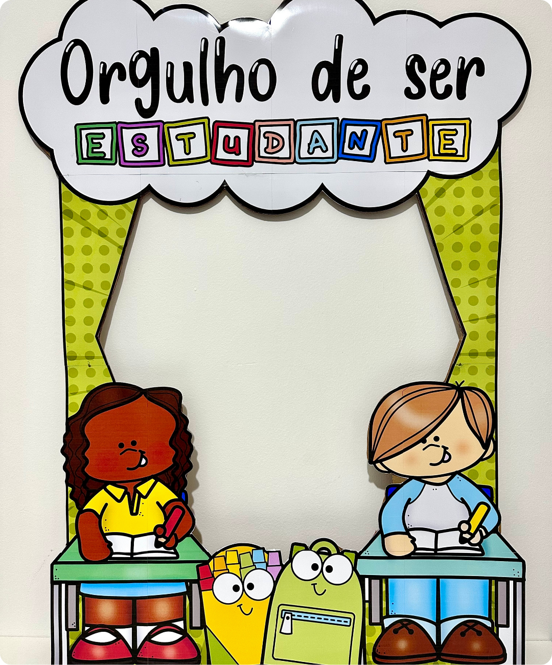 Moldura de Dia do Estudante para imprimir – Infantil e Anos Iniciais — amostra 1: Uma proposta para celebrar com a turma