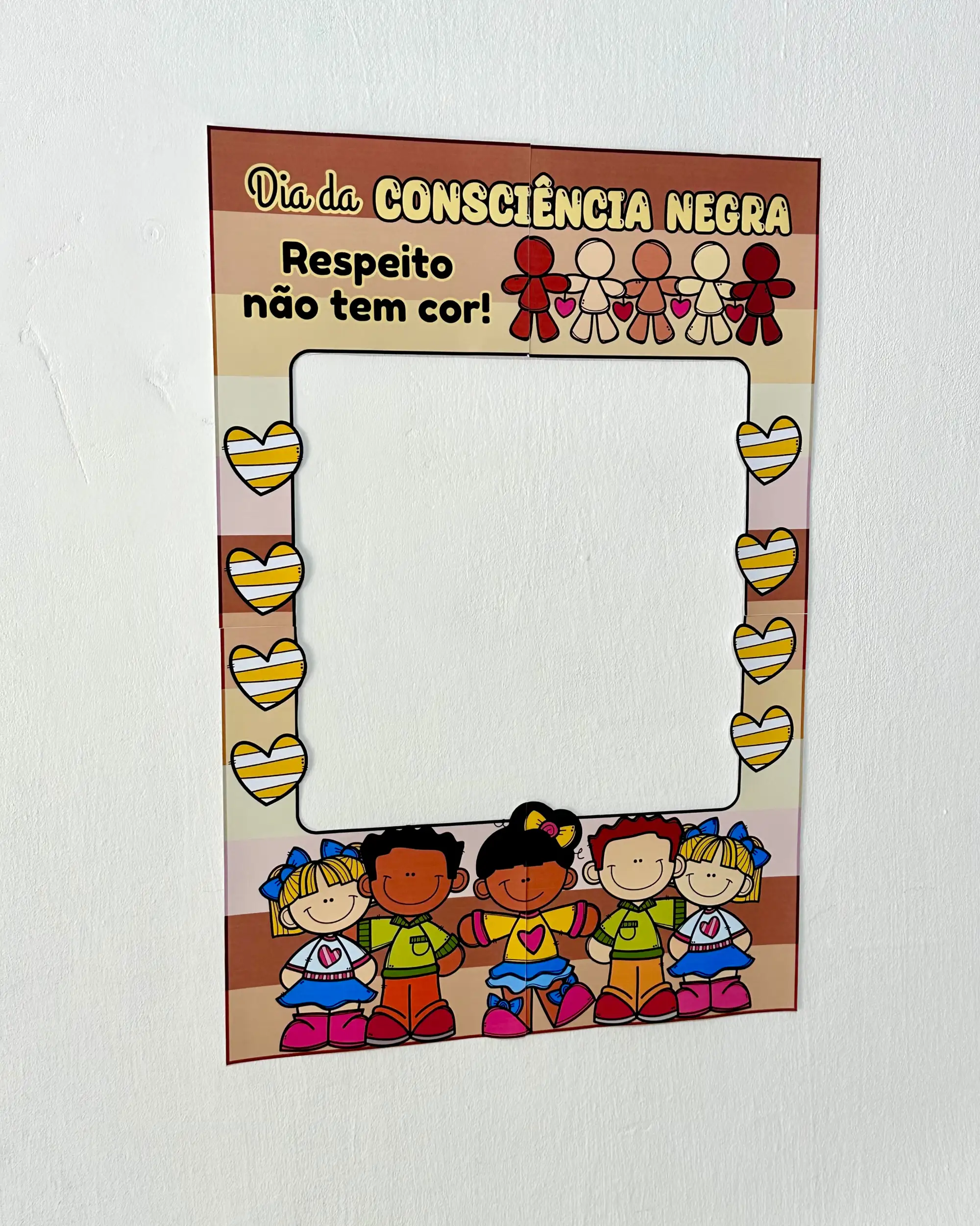 Moldura Dia da Consciência Negra para Educação Infantil — amostra 1: Moldura ampliada para fotos do Dia da Consciência… Moldura Dia da Consciência Negra para Educação Infantil — amostra 1: Moldura ampliada para fotos do Dia da Consciência…