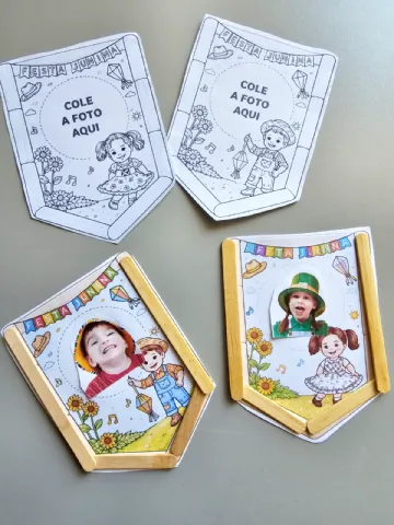 📸🌽 MOLDURA FOTO JUNINA 🌽📸( quadrinhos ) — amostra 2: Registre momentos inesquecíveis do seu arraiá com essa moldura…