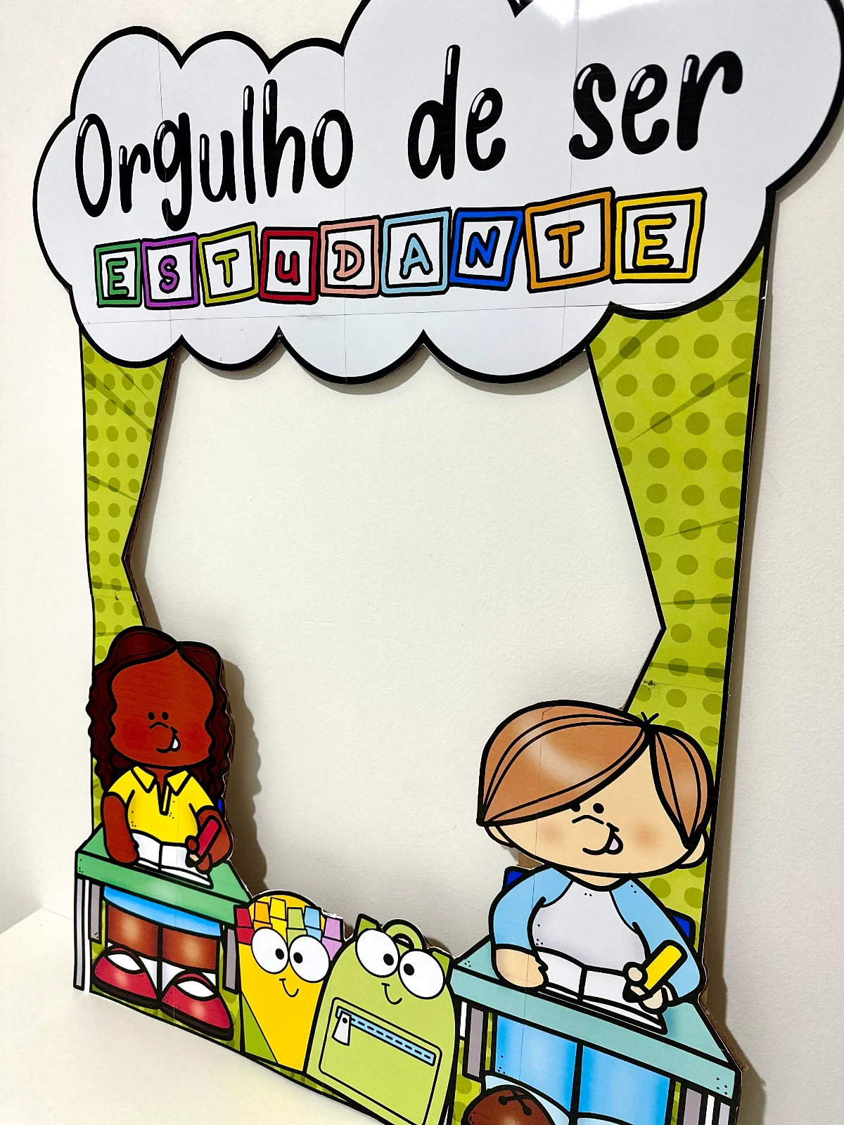 Moldura para foto: Dia do Estudante – PDF para Imprimir — amostra 2: Moldura para foto tema Dia do Estudante para ser…
