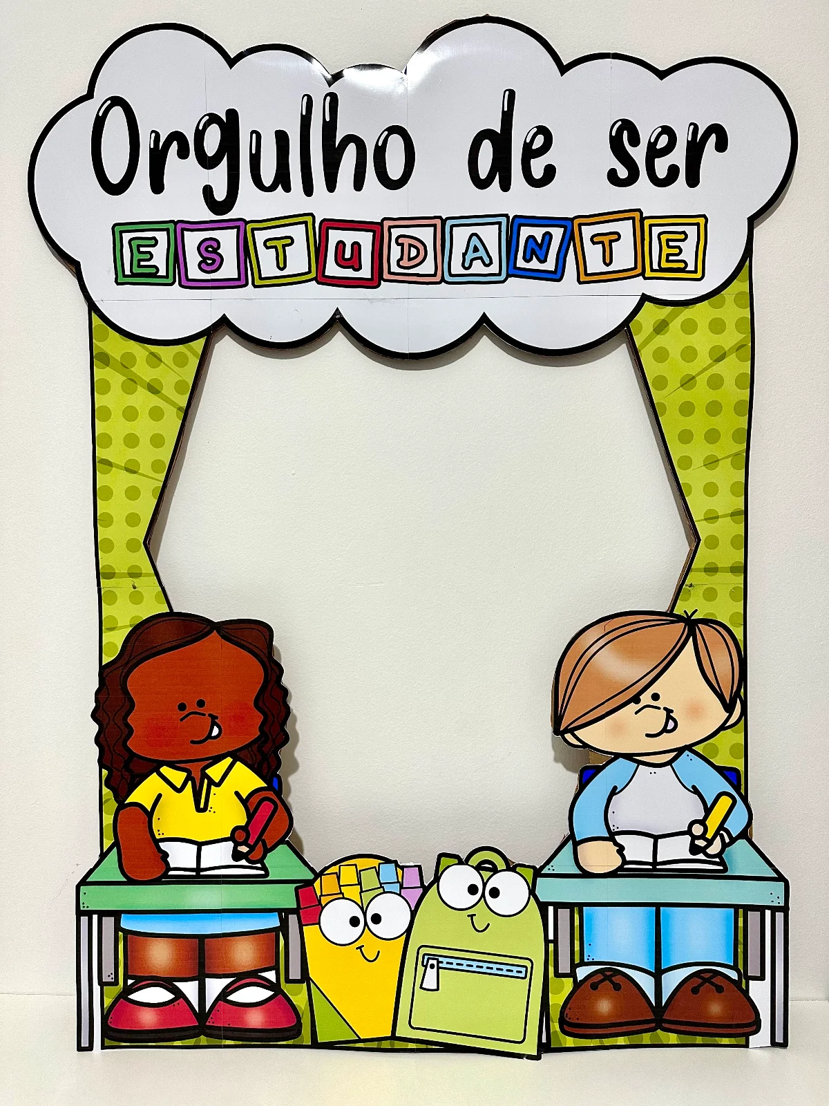Moldura para foto: Dia do Estudante – PDF para Imprimir — Datas comemorativas para Educação Infantil: Moldura para foto…