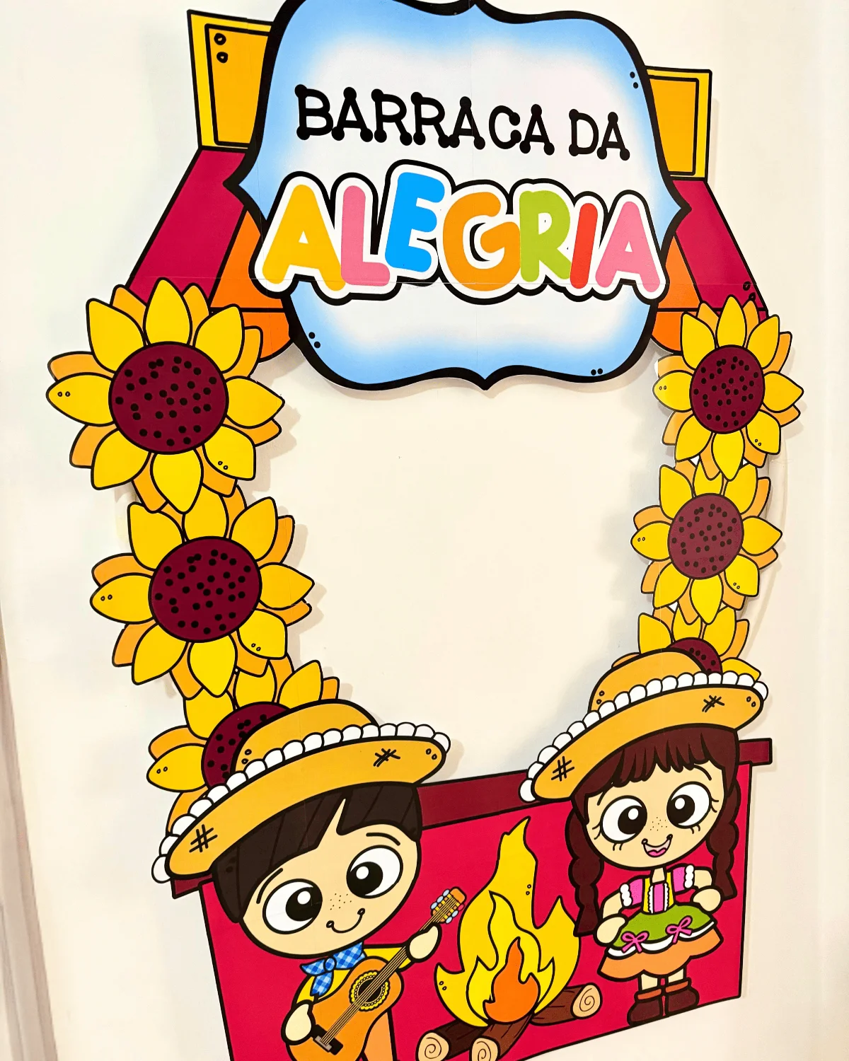Moldura para fotos - Festa Junina – PDF para Imprimir — amostra 2: O material já vai ampliado e pronto para impressão