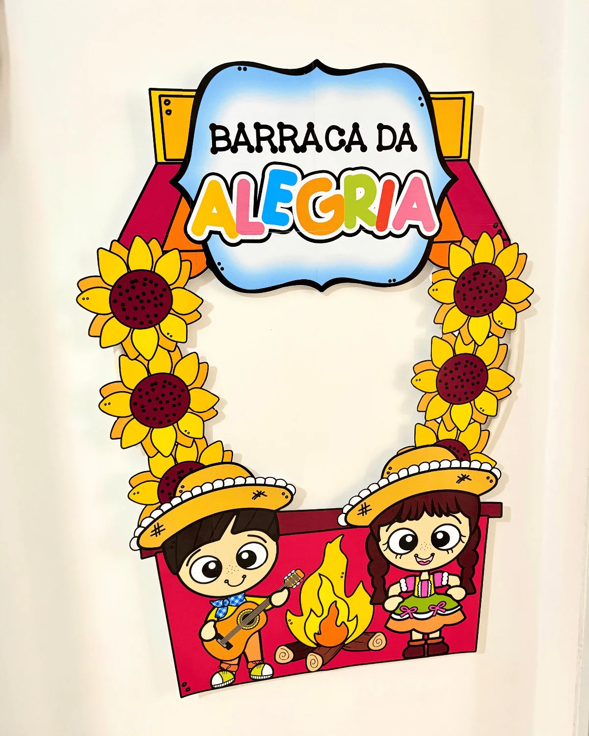 Moldura para fotos - Festa Junina – PDF para Imprimir — amostra 5: O material já vai ampliado e pronto para impressão
