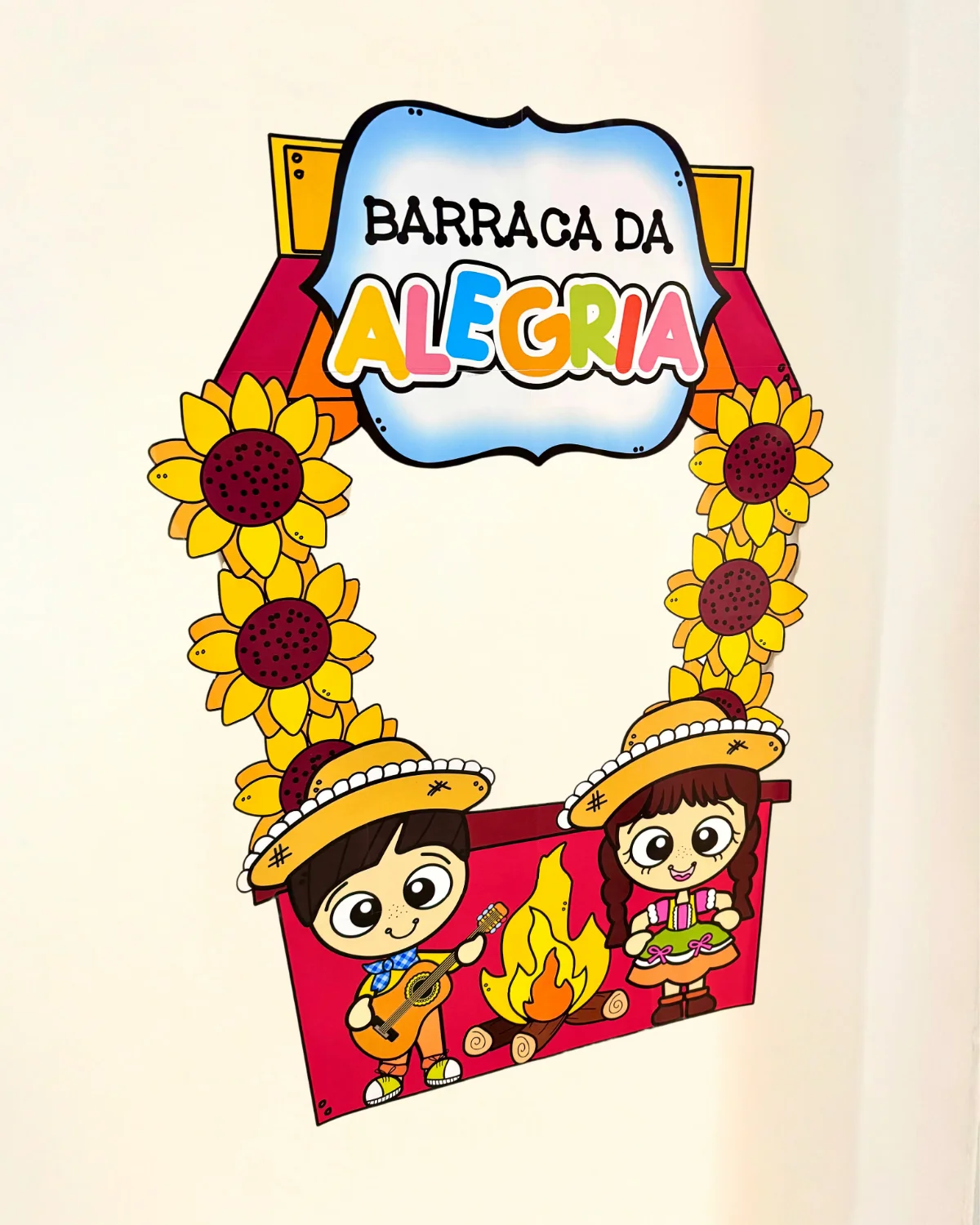 Moldura para Fotos - Tema Festa Junina – PDF para Imprimir — amostra 6: Deixe os registros do seu arraiá ainda mais…
