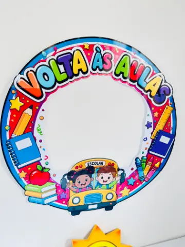 Moldura Volta às Aulas em PDF | Foto Escolar — amostra 1: 🎯 Objetivo Pedagógico: